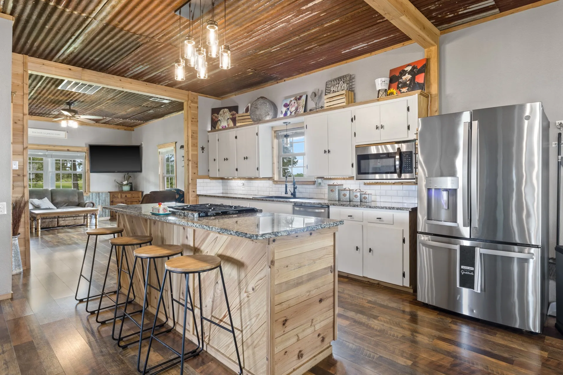 Single Family Residence For Sale in Wood County , 1018 County Road 4287, Winnsboro, Texas 75494, 3 Bedroom, 2 Bathroom, Garage spaces, 1,155 Sqft, built in 1865, Preowned, Price $1,200,000, mls#21235779, Real Estate Agent in Winnsboro, Homes For Sale in Wood county, Homes For Sale in Winnsboro, Realtor in Winnsboro Texas, Real Estate Brokerage Independent Realty Texas, Luminita Cordes Realtor