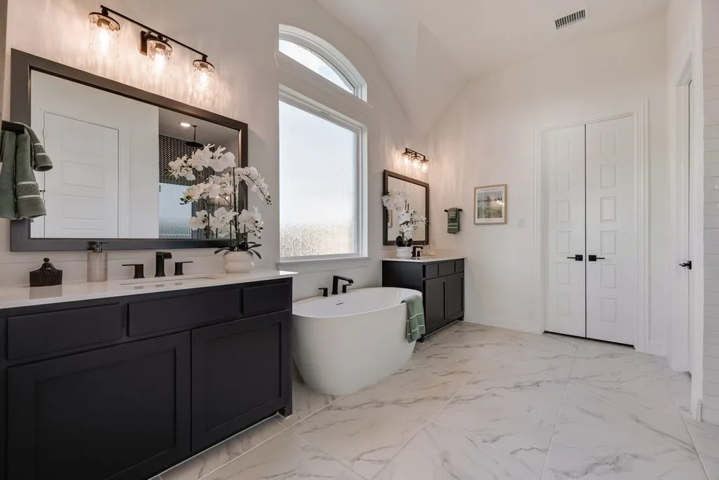 Single Family Residence For Sale in Collin County , 3501 Truro Street, Celina, Texas 75009, 4 Bedroom, 4 Bathroom, 2 Garage spaces, 3,559 Sqft, built in 2023, mls#21235908, Real Estate Agent in Celina, Homes For Sale in Collin county, Homes For Sale in Celina, Realtor in Celina Texas, Real Estate Brokerage Independent Realty Texas, Luminita Cordes Realtor