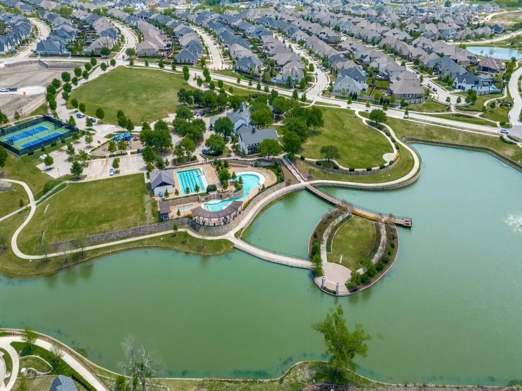 Single Family Residence For Sale in Collin County , 3501 Truro Street, Celina, Texas 75009, 4 Bedroom, 4 Bathroom, 2 Garage spaces, 3,559 Sqft, built in 2023, mls#21235908, Real Estate Agent in Celina, Homes For Sale in Collin county, Homes For Sale in Celina, Realtor in Celina Texas, Real Estate Brokerage Independent Realty Texas, Luminita Cordes Realtor