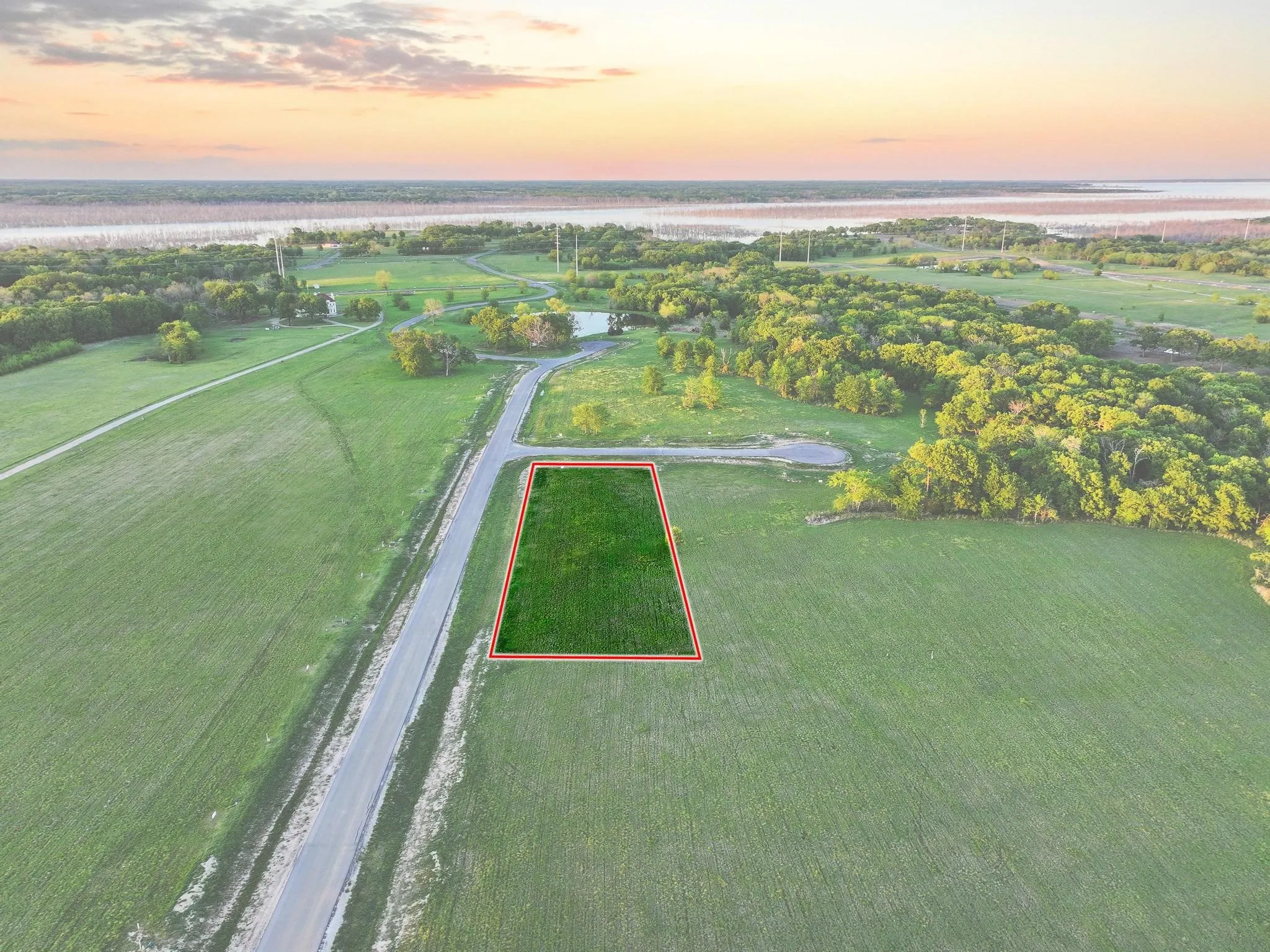 Unimproved Land For Sale in Fannin County , 210 Diamond Point, Dodd City, Texas 75438, 0, 0, Garage spaces, 0 Sqft, built in 0, mls#21236017, Real Estate Agent in Dodd City, Homes For Sale in Fannin county, Homes For Sale in Dodd City, Realtor in Dodd City Texas, Real Estate Brokerage Independent Realty Texas, Luminita Cordes Realtor