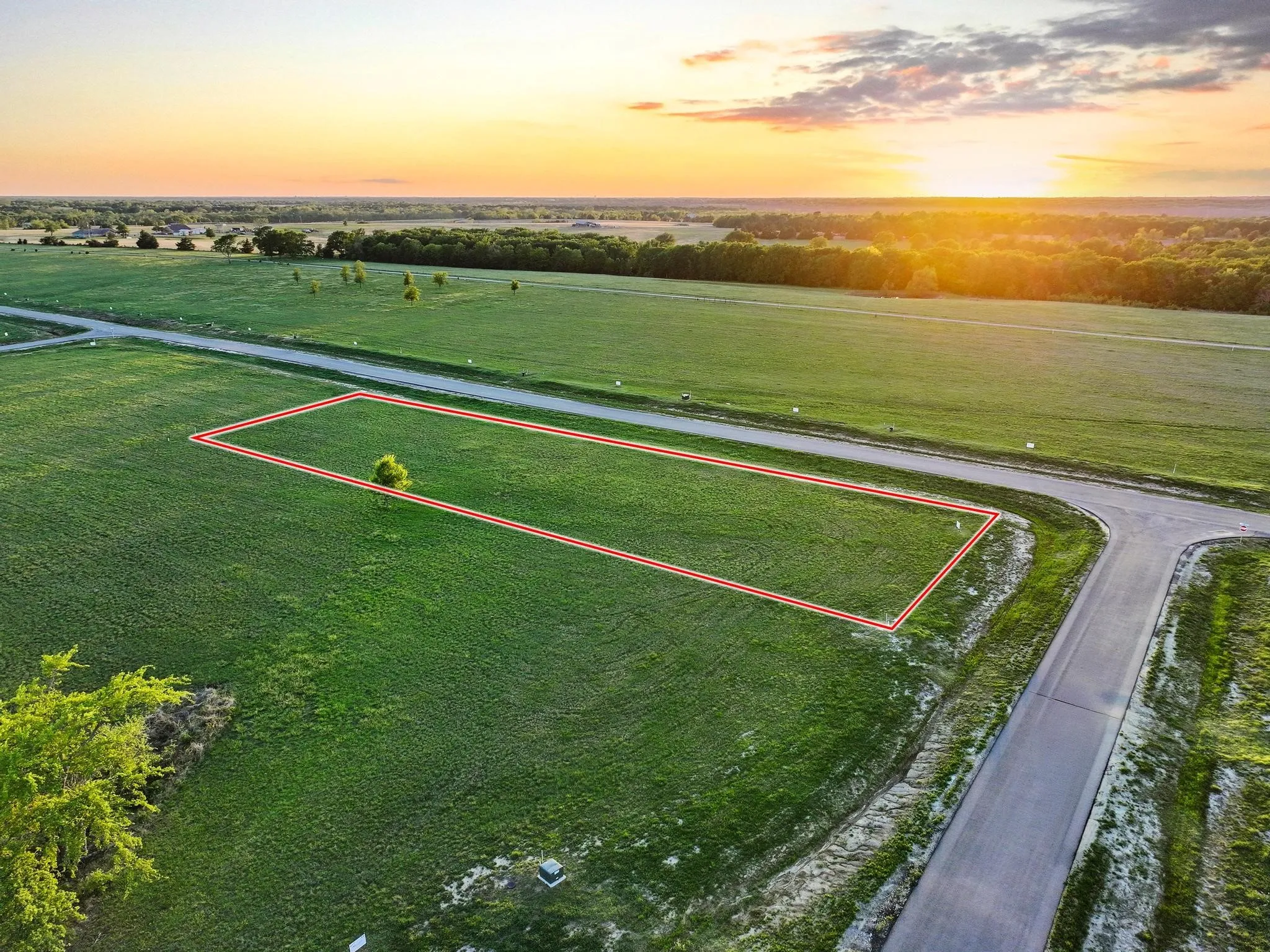 Unimproved Land For Sale in Fannin County , 210 Diamond Point, Dodd City, Texas 75438, 0, 0, Garage spaces, 0 Sqft, built in 0, mls#21236017, Real Estate Agent in Dodd City, Homes For Sale in Fannin county, Homes For Sale in Dodd City, Realtor in Dodd City Texas, Real Estate Brokerage Independent Realty Texas, Luminita Cordes Realtor