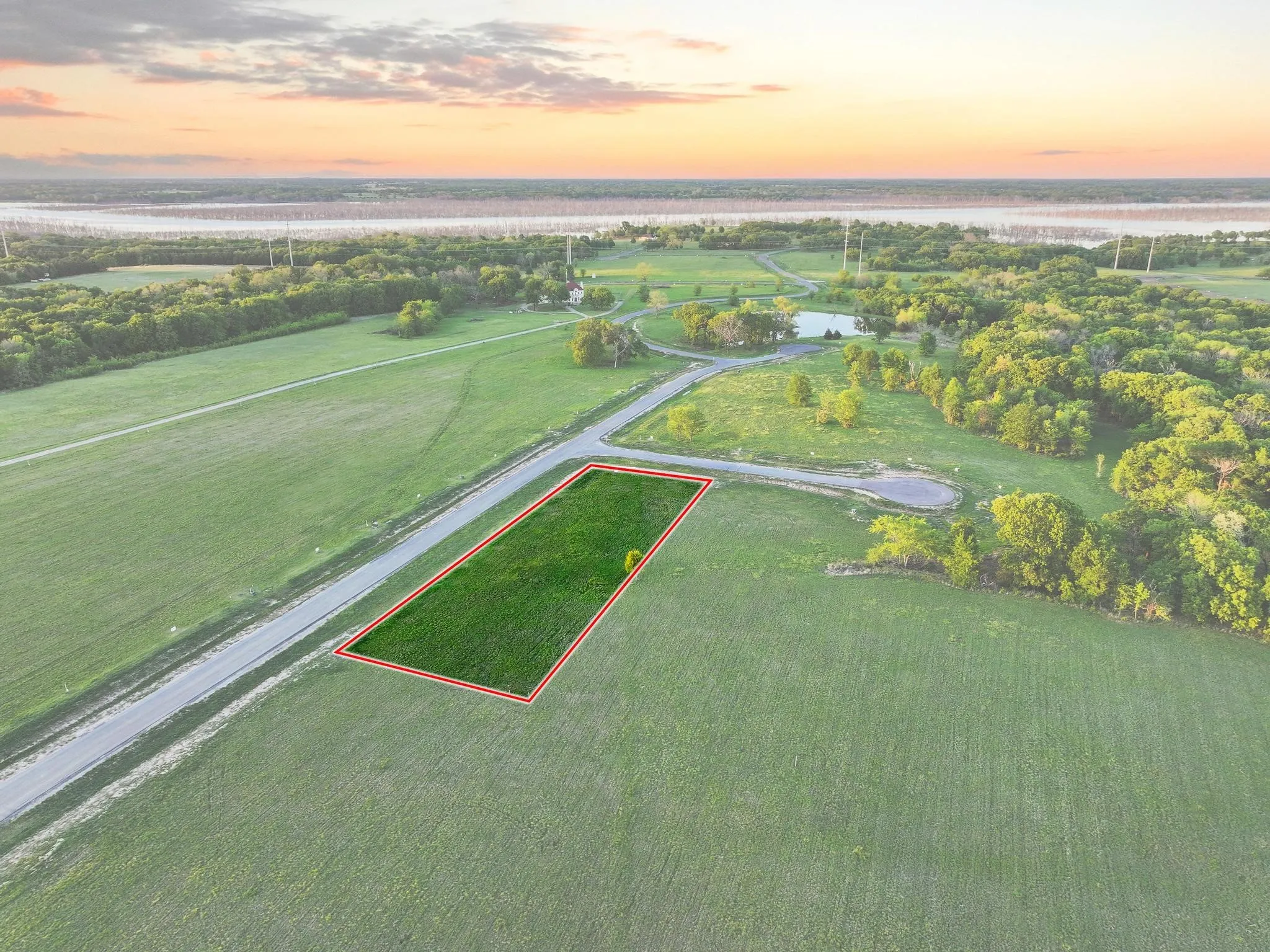 Unimproved Land For Sale in Fannin County , 210 Diamond Point, Dodd City, Texas 75438, 0, 0, Garage spaces, 0 Sqft, built in 0, mls#21236017, Real Estate Agent in Dodd City, Homes For Sale in Fannin county, Homes For Sale in Dodd City, Realtor in Dodd City Texas, Real Estate Brokerage Independent Realty Texas, Luminita Cordes Realtor