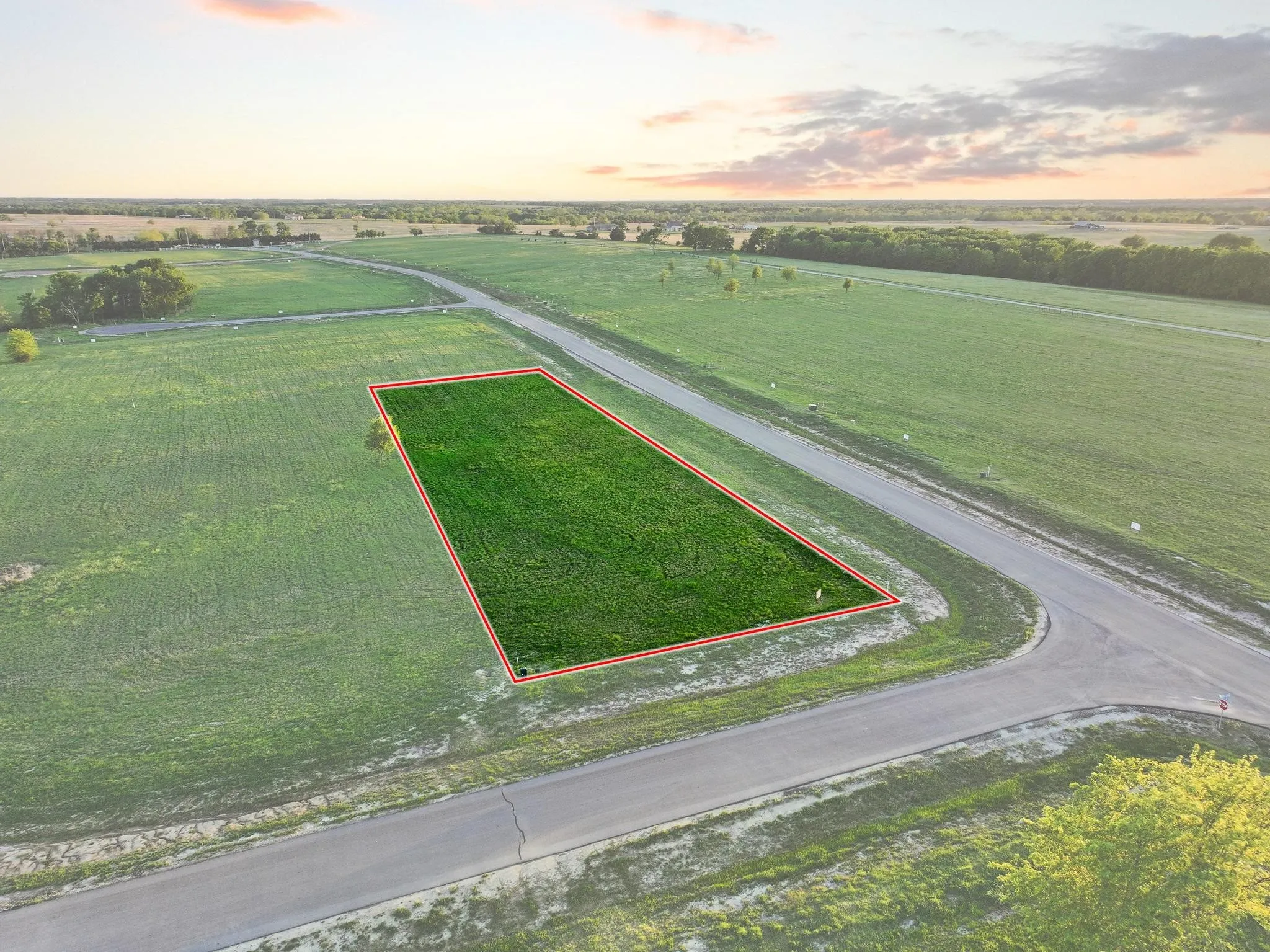 Unimproved Land For Sale in Fannin County , 210 Diamond Point, Dodd City, Texas 75438, 0, 0, Garage spaces, 0 Sqft, built in 0, mls#21236017, Real Estate Agent in Dodd City, Homes For Sale in Fannin county, Homes For Sale in Dodd City, Realtor in Dodd City Texas, Real Estate Brokerage Independent Realty Texas, Luminita Cordes Realtor