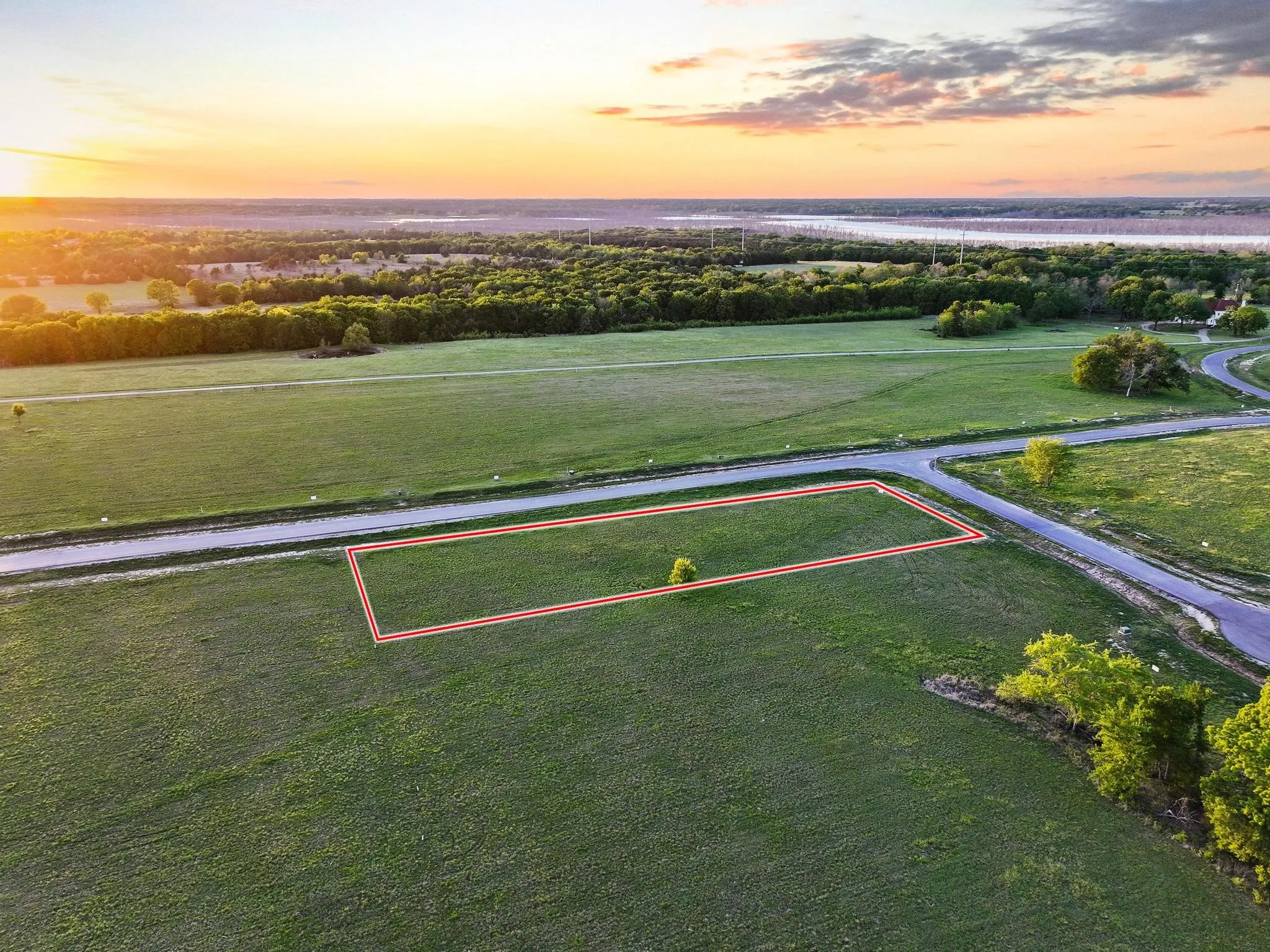 Unimproved Land For Sale in Fannin County , 210 Diamond Point, Dodd City, Texas 75438, 0, 0, Garage spaces, 0 Sqft, built in 0, mls#21236017, Real Estate Agent in Dodd City, Homes For Sale in Fannin county, Homes For Sale in Dodd City, Realtor in Dodd City Texas, Real Estate Brokerage Independent Realty Texas, Luminita Cordes Realtor