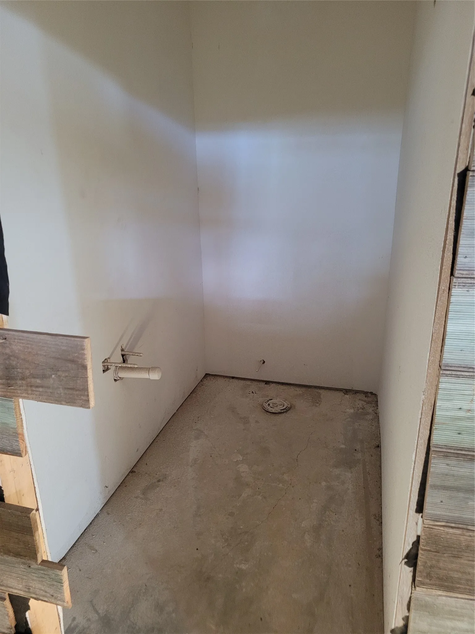 Single Family Residence For Sale in Wood County , 261 Private Road 5182, Quitman, Texas 75783, 3 Bedroom, 3 Bathroom, Garage spaces, 3,404 Sqft, built in 2022, Preowned, mls#21235360, Real Estate Agent in Quitman, Homes For Sale in Wood county, Homes For Sale in Quitman, Realtor in Quitman Texas, Real Estate Brokerage Independent Realty Texas, Luminita Cordes Realtor