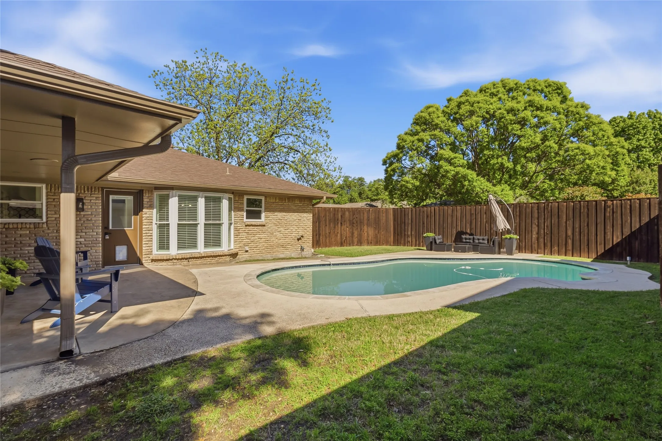 Single Family Residence For Sale in Collin County , 2109 Heather Hill Lane, Plano, Texas 75075, 4 Bedroom, 3 Bathroom, 2 Garage spaces, 2,335 Sqft, built in 1975, Preowned, mls#21235694, Real Estate Agent in Plano, Homes For Sale in Collin county, Homes For Sale in Plano, Realtor in Plano Texas, Real Estate Brokerage Independent Realty Texas, Luminita Cordes Realtor