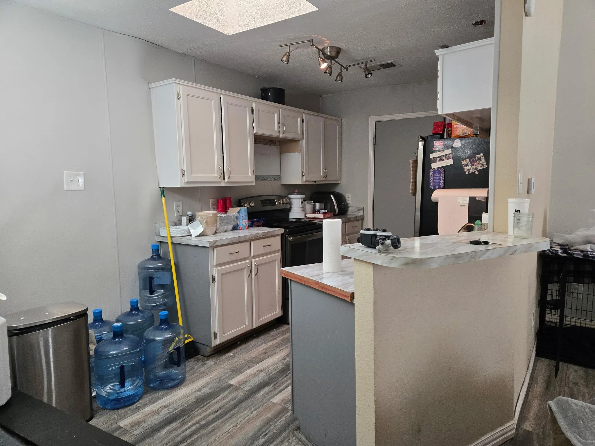 Single Family Residence For Sale in Denton County , 2084 Stillwater Place, Lewisville, Texas 75067, 3 Bedroom, 2 Bathroom, 2 Garage spaces, 1,250 Sqft, built in 1993, mls#21236123, Real Estate Agent in Lewisville, Homes For Sale in Denton county, Homes For Sale in Lewisville, Realtor in Lewisville Texas, Real Estate Brokerage Independent Realty Texas, Luminita Cordes Realtor