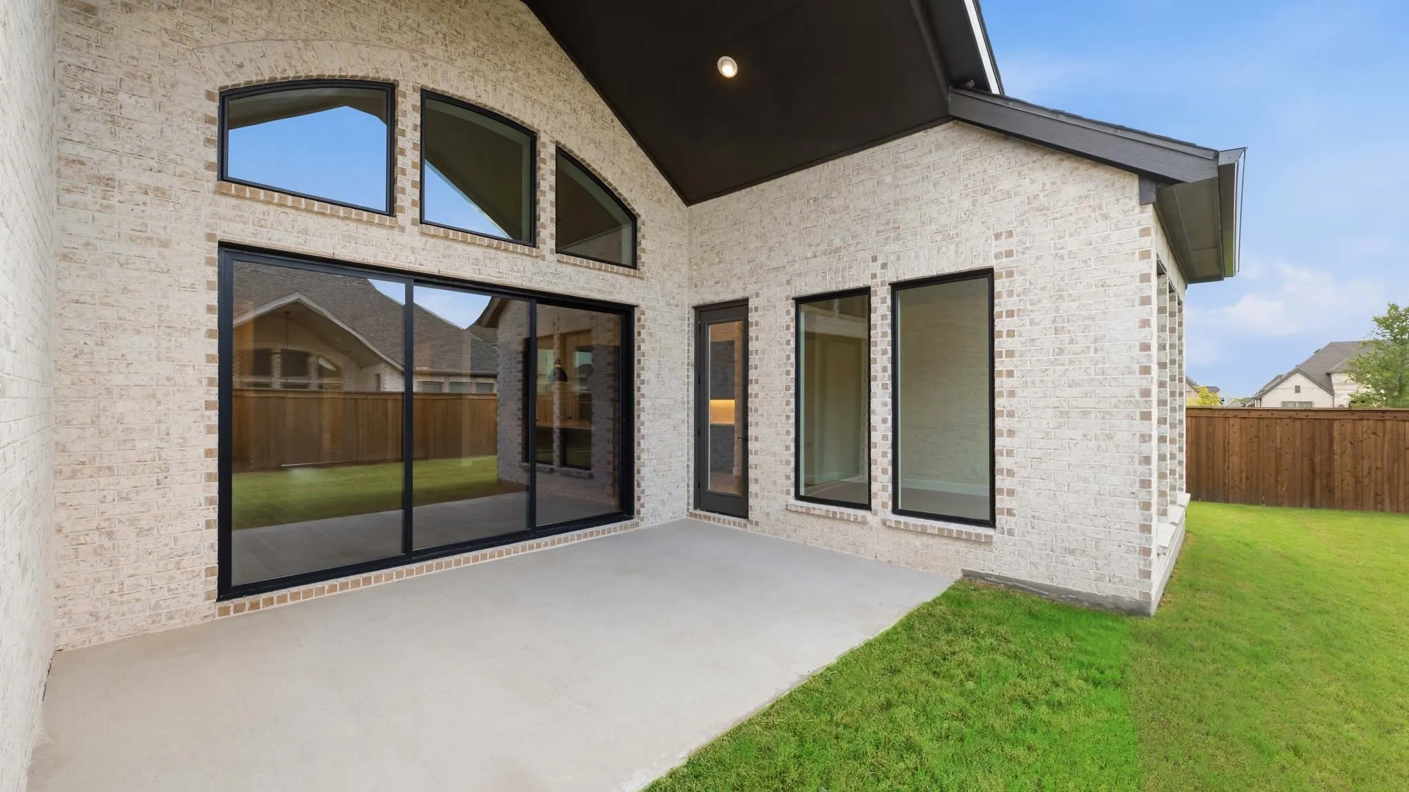 Single Family Residence For Sale in Rockwall County , 1908 Vantage Drive, Rockwall, Texas 75087, 4 Bedroom, 4 Bathroom, 3 Garage spaces, 3,057 Sqft, built in 2026, New Construction - Incomplete, mls#21236114, Real Estate Agent in Rockwall, Homes For Sale in Rockwall county, Homes For Sale in Rockwall, Realtor in Rockwall Texas, Real Estate Brokerage Independent Realty Texas, Luminita Cordes Realtor