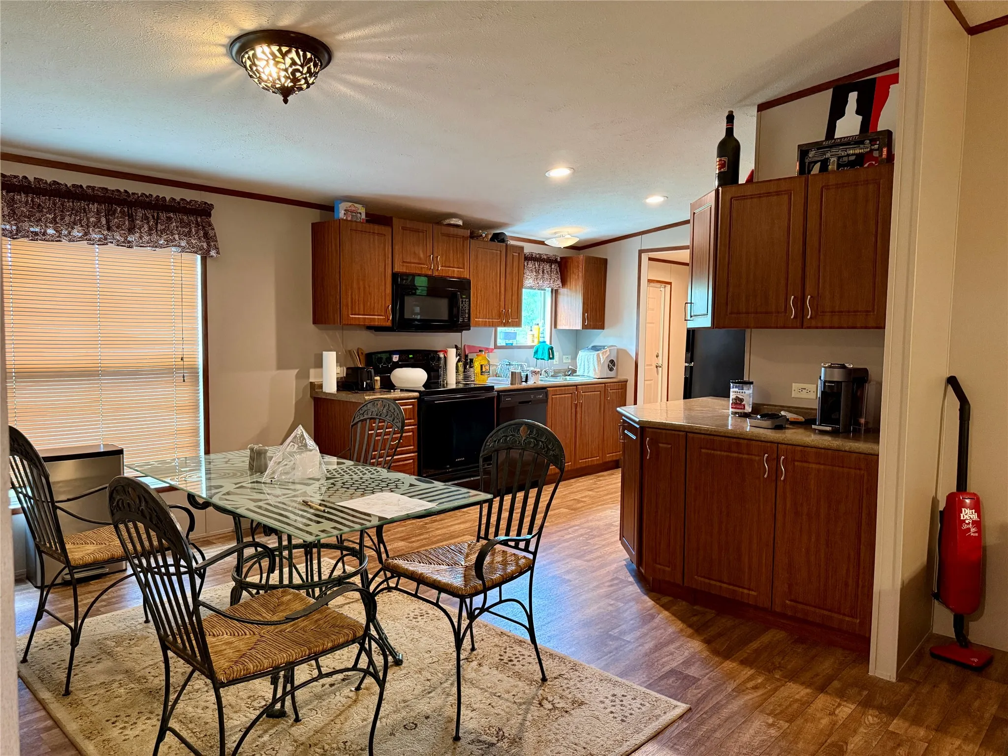 Mobile Home For Sale in Van Zandt County , 764 Fm 1255, Grand Saline, Texas 75140, 3 Bedroom, 2 Bathroom, Garage spaces, 1,408 Sqft, built in 2021, Preowned, Price $313,500, mls#21230453, Real Estate Agent in Grand Saline, Homes For Sale in Van Zandt county, Homes For Sale in Grand Saline, Realtor in Grand Saline Texas, Real Estate Brokerage Independent Realty Texas, Luminita Cordes Realtor