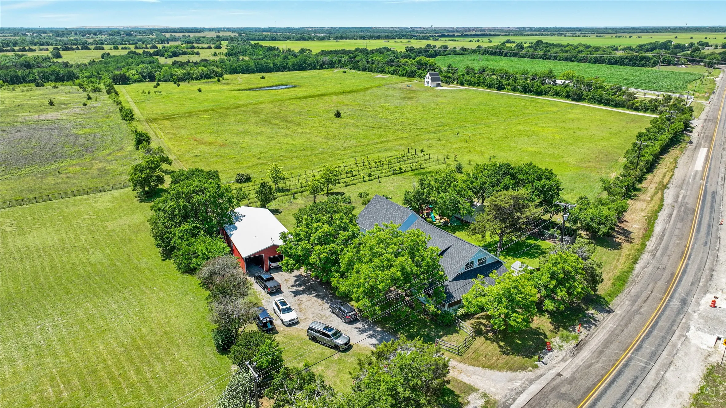 Farm For Sale in Collin County , 4302 Fm 2862, Anna, Texas 75409, 5 Bedroom, 4 Bathroom, Garage spaces, 5,309 Sqft, built in 1941, Price $3,200,000, mls#21235171, Real Estate Agent in Anna, Homes For Sale in Collin county, Homes For Sale in Anna, Realtor in Anna Texas, Real Estate Brokerage Independent Realty Texas, Luminita Cordes Realtor