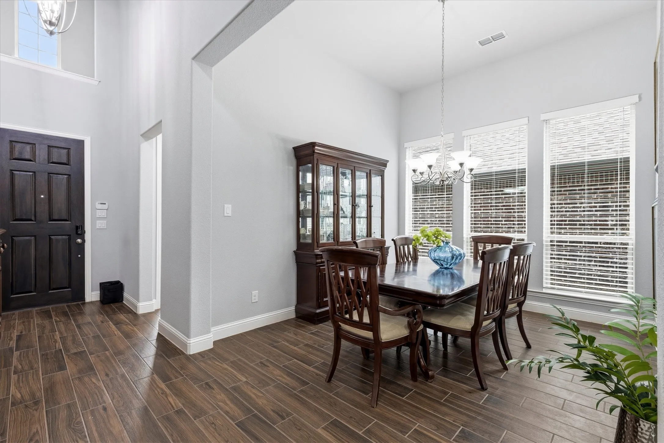 Single Family Residence For Sale in Collin County , 1319 Bridgewater Boulevard, Celina, Texas 75009, 5 Bedroom, 4 Bathroom, 3 Garage spaces, 3,585 Sqft, built in 2018, Preowned, mls#21235644, Real Estate Agent in Celina, Homes For Sale in Collin county, Homes For Sale in Celina, Realtor in Celina Texas, Real Estate Brokerage Independent Realty Texas, Luminita Cordes Realtor