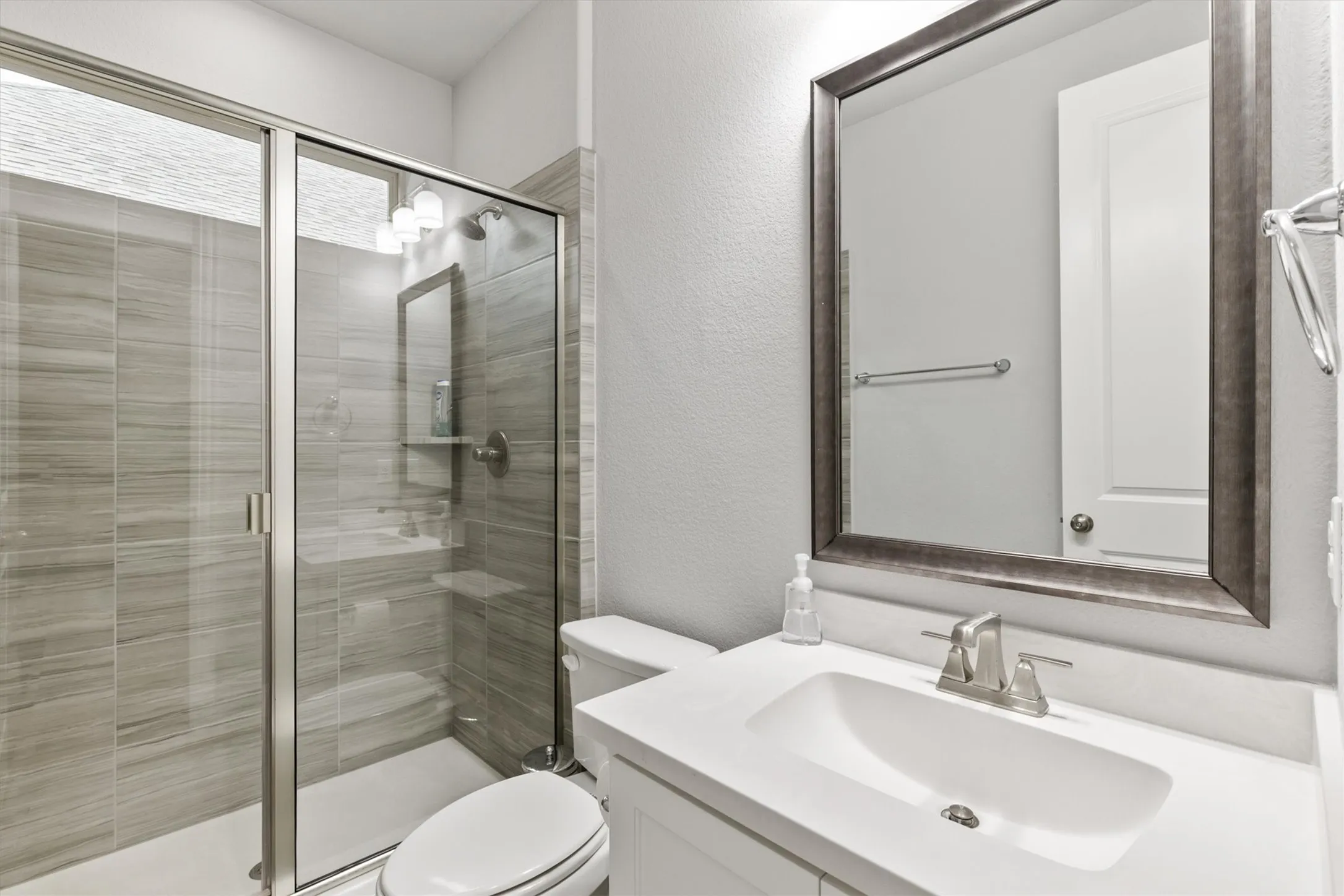 Downstairs full bathroom