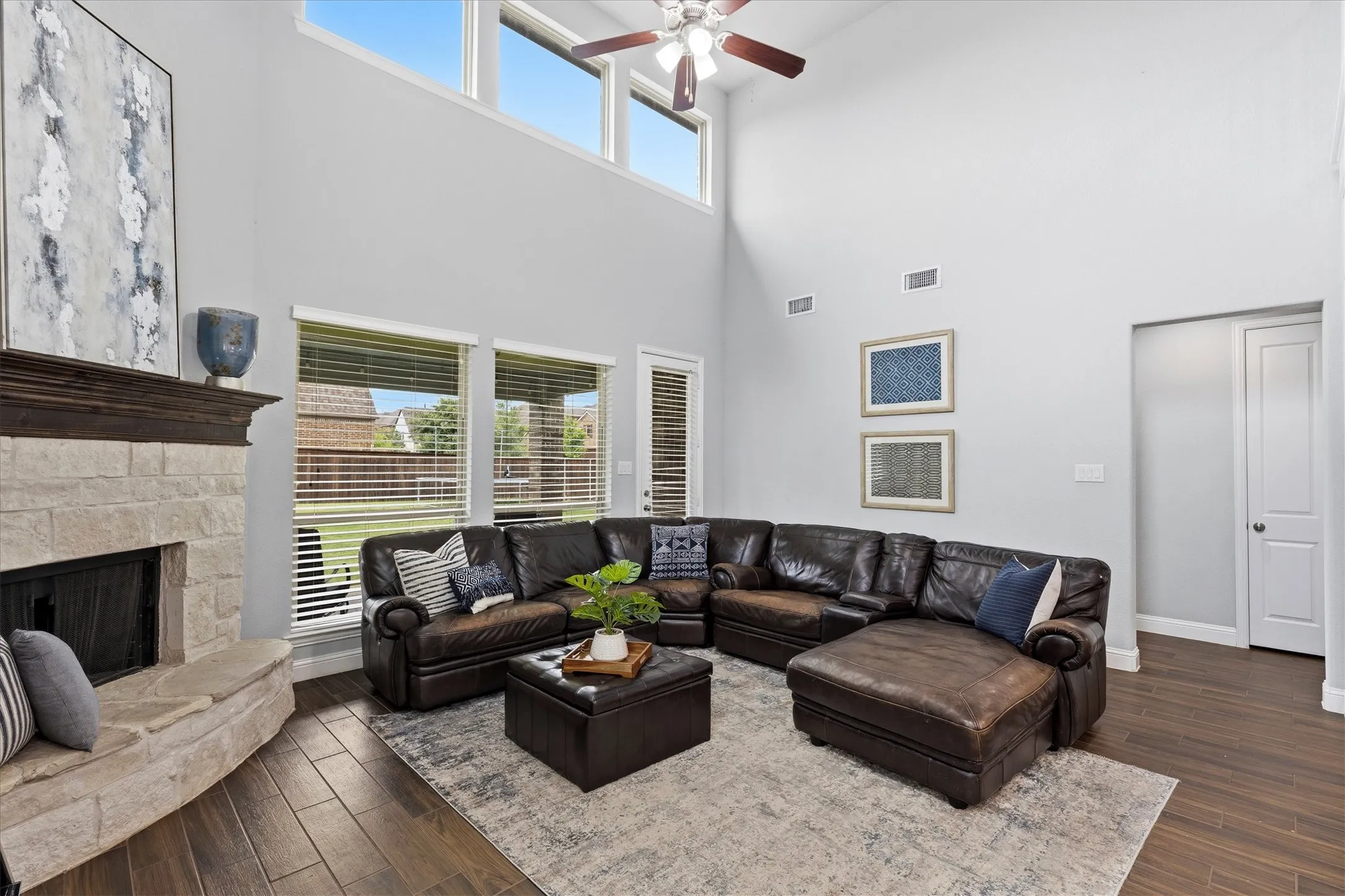 Single Family Residence For Sale in Collin County , 1319 Bridgewater Boulevard, Celina, Texas 75009, 5 Bedroom, 4 Bathroom, 3 Garage spaces, 3,585 Sqft, built in 2018, Preowned, mls#21235644, Real Estate Agent in Celina, Homes For Sale in Collin county, Homes For Sale in Celina, Realtor in Celina Texas, Real Estate Brokerage Independent Realty Texas, Luminita Cordes Realtor