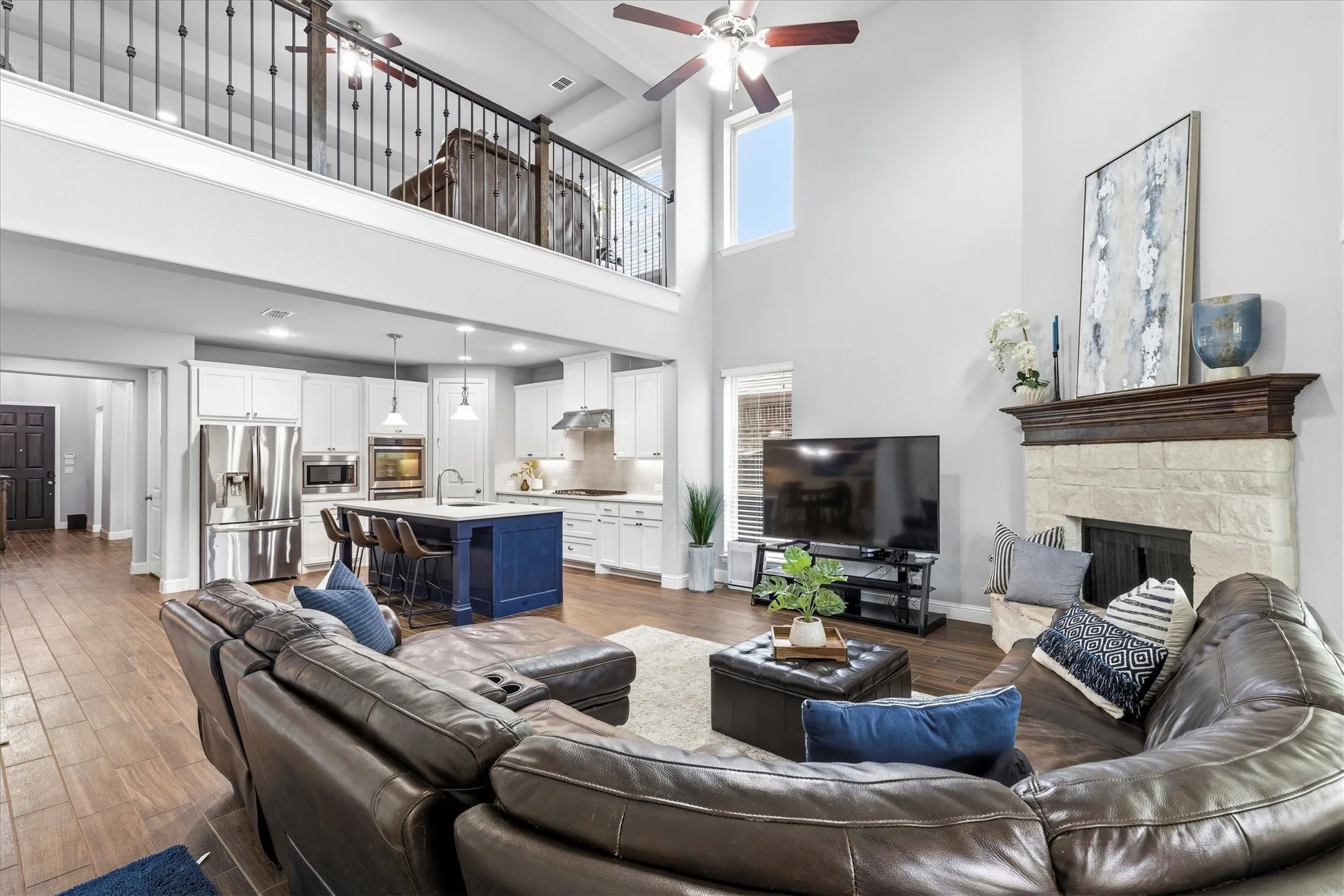 Single Family Residence For Sale in Collin County , 1319 Bridgewater Boulevard, Celina, Texas 75009, 5 Bedroom, 4 Bathroom, 3 Garage spaces, 3,585 Sqft, built in 2018, Preowned, mls#21235644, Real Estate Agent in Celina, Homes For Sale in Collin county, Homes For Sale in Celina, Realtor in Celina Texas, Real Estate Brokerage Independent Realty Texas, Luminita Cordes Realtor