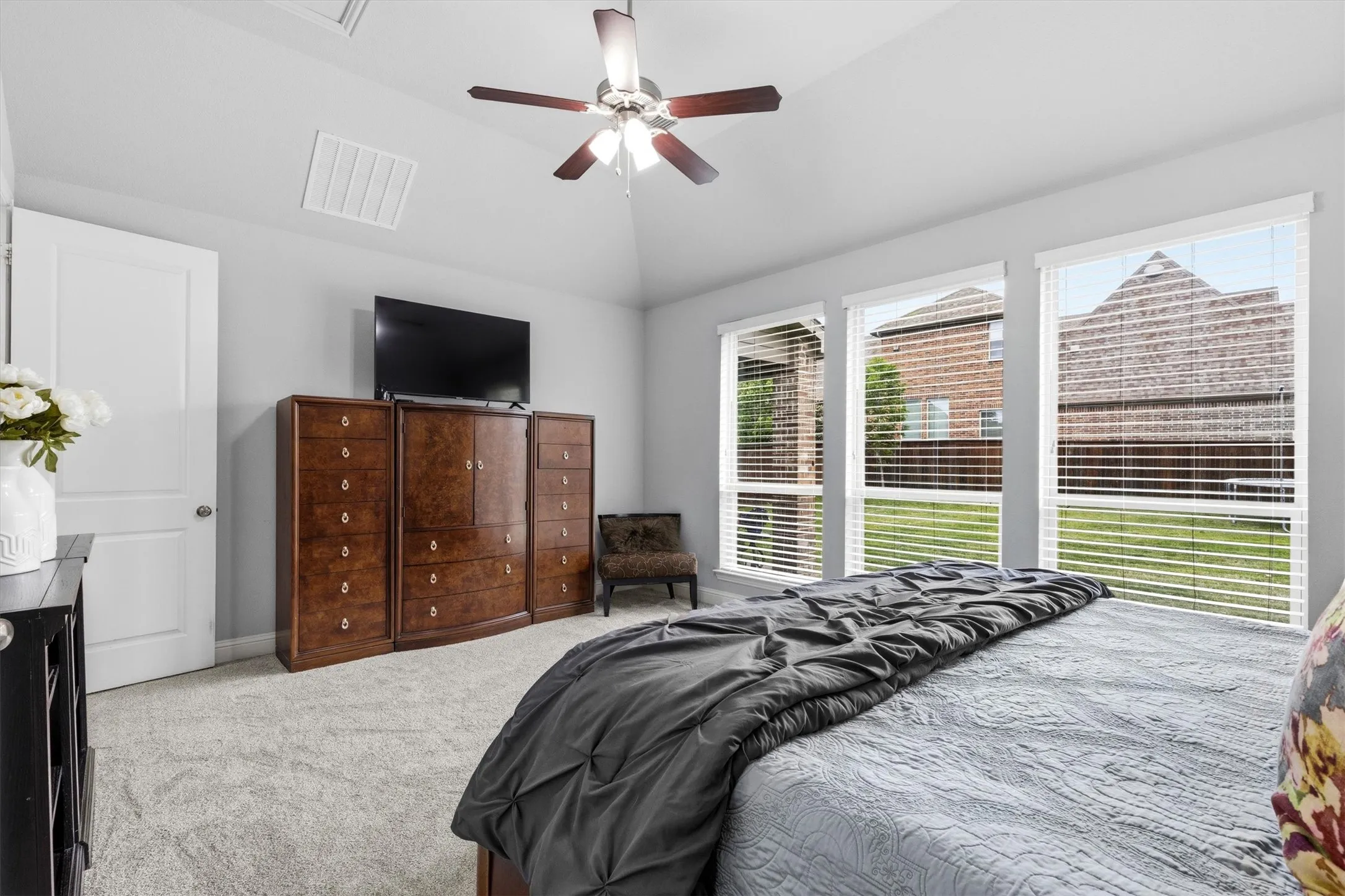 Single Family Residence For Sale in Collin County , 1319 Bridgewater Boulevard, Celina, Texas 75009, 5 Bedroom, 4 Bathroom, 3 Garage spaces, 3,585 Sqft, built in 2018, Preowned, mls#21235644, Real Estate Agent in Celina, Homes For Sale in Collin county, Homes For Sale in Celina, Realtor in Celina Texas, Real Estate Brokerage Independent Realty Texas, Luminita Cordes Realtor