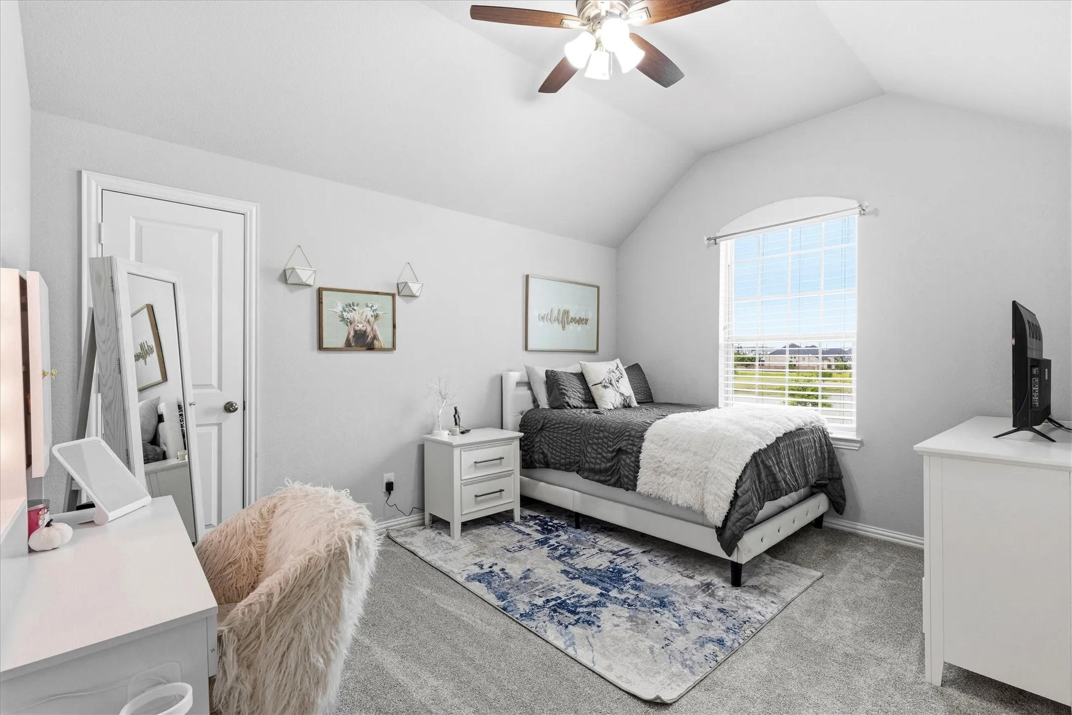 Upstairs bedroom - has ensuite bathroom
