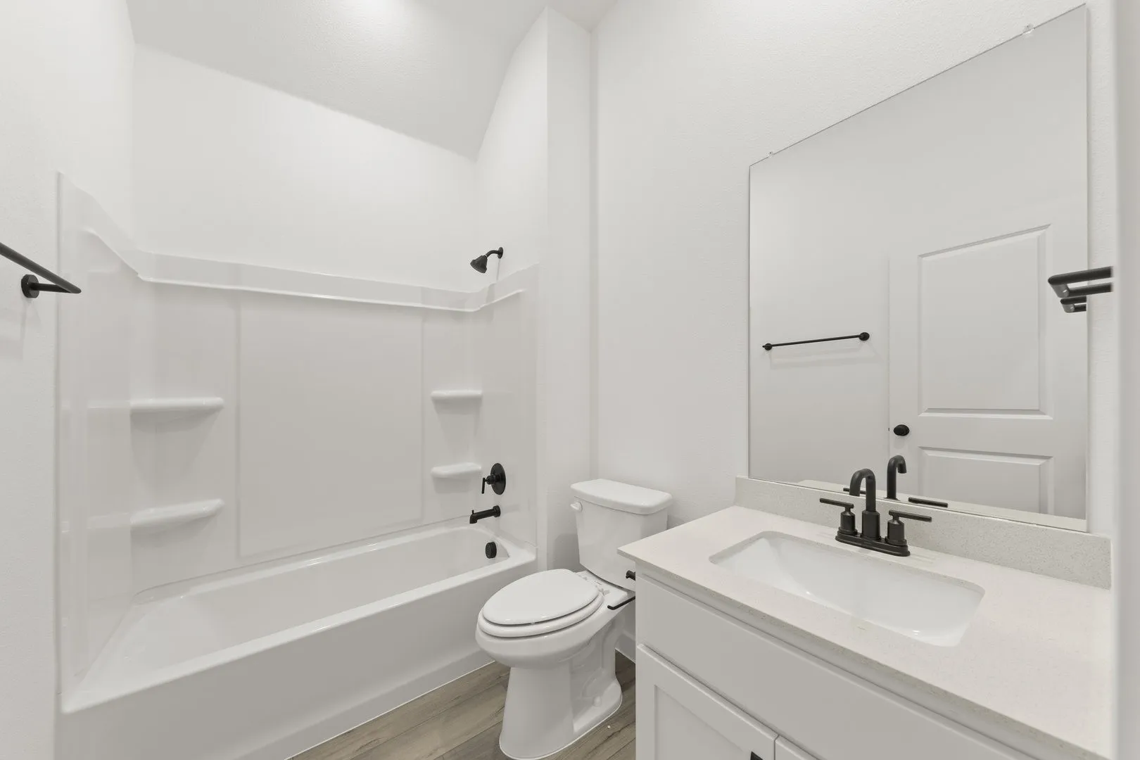 05. 1512 Eagle Meadow - 2ND Bath