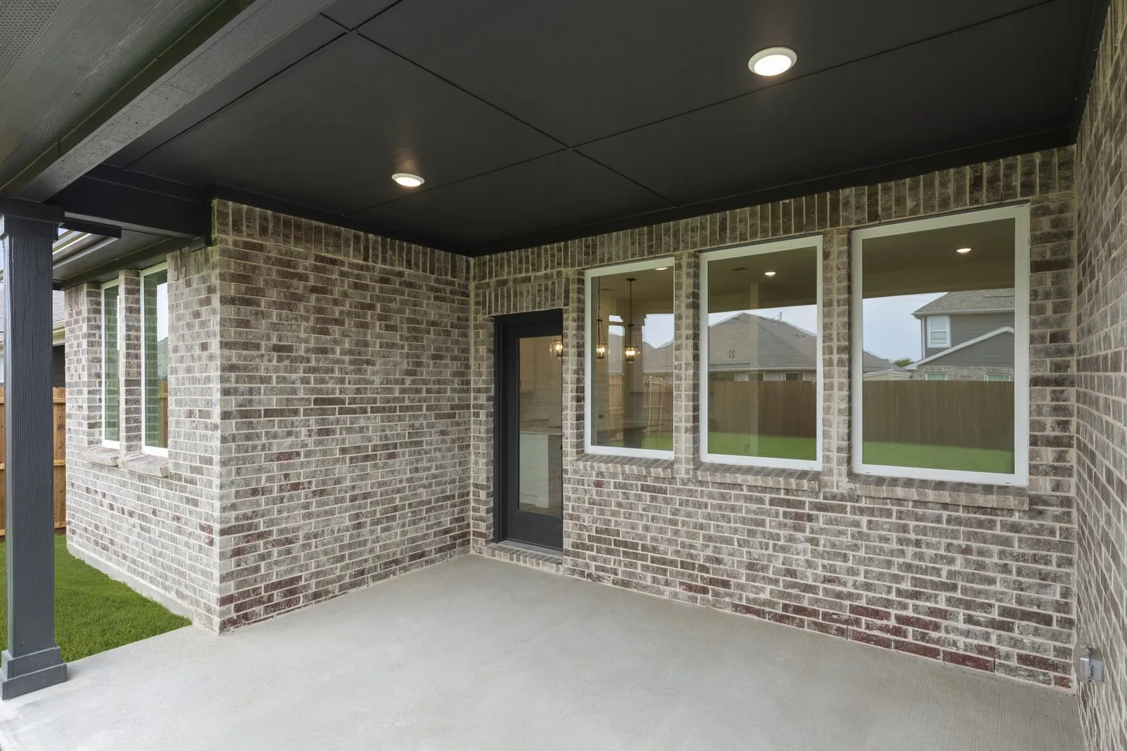 25. 1512 Eagle Meadow - Patio