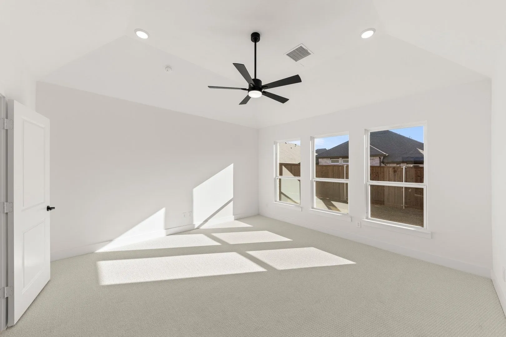 Single Family Residence For Sale in Denton County , 6300 Muller Creek Drive, Celina, Texas 75009, 6 Bedroom, 4 Bathroom, 2 Garage spaces, 3,506 Sqft, built in 2025, New Construction - Complete, mls#21236207, Real Estate Agent in Celina, Homes For Sale in Denton county, Homes For Sale in Celina, Realtor in Celina Texas, Real Estate Brokerage Independent Realty Texas, Luminita Cordes Realtor