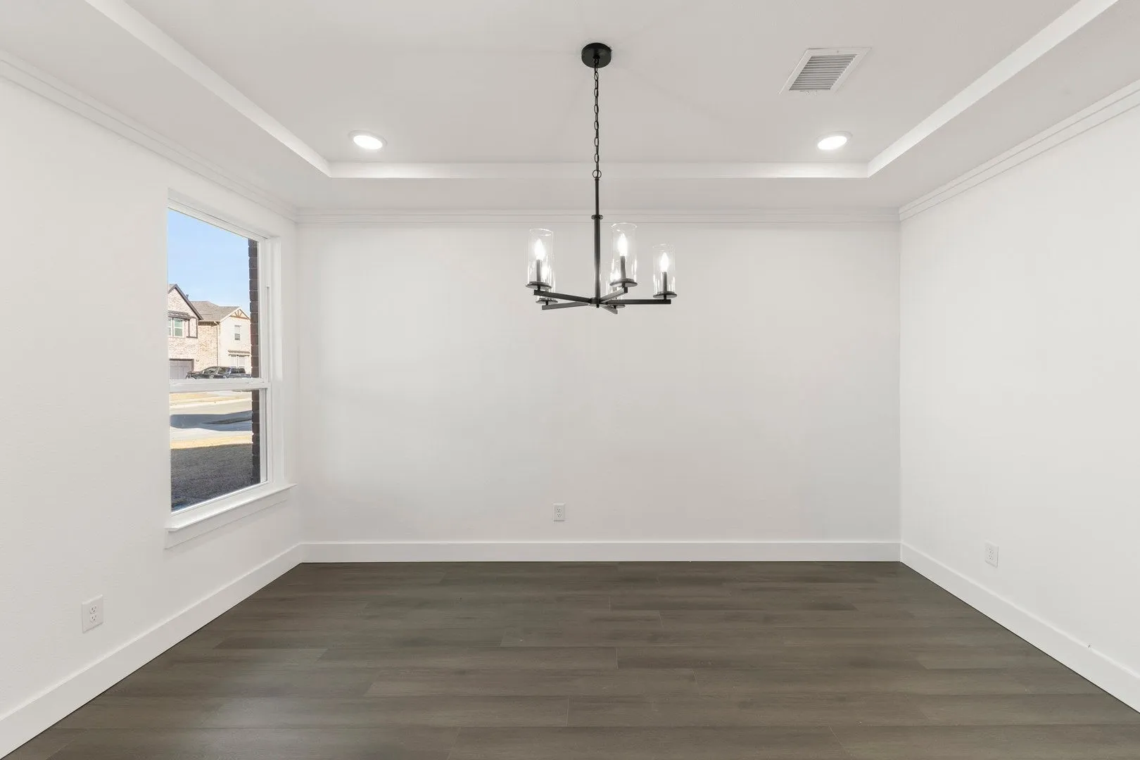 Single Family Residence For Sale in Denton County , 6300 Muller Creek Drive, Celina, Texas 75009, 6 Bedroom, 4 Bathroom, 2 Garage spaces, 3,506 Sqft, built in 2025, New Construction - Complete, mls#21236207, Real Estate Agent in Celina, Homes For Sale in Denton county, Homes For Sale in Celina, Realtor in Celina Texas, Real Estate Brokerage Independent Realty Texas, Luminita Cordes Realtor