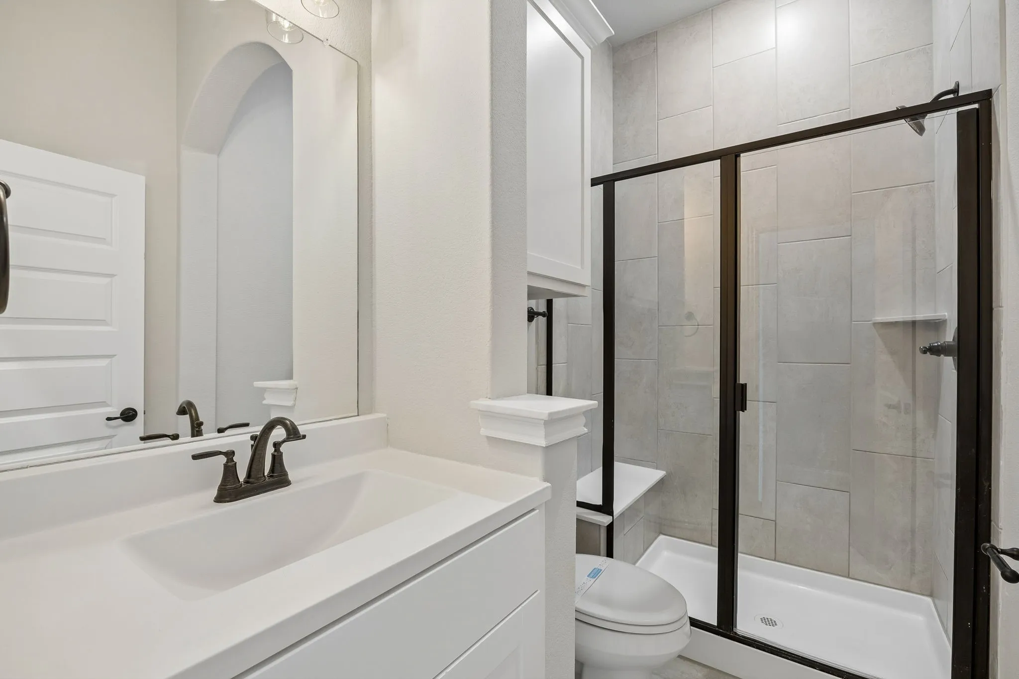 Single Family Residence For Sale in Kaufman County , 117 Joshua Tree Court, Forney, Texas 75126, 5 Bedroom, 4 Bathroom, 2 Garage spaces, 3,050 Sqft, built in 2021, Preowned, mls#21235914, Real Estate Agent in Forney, Homes For Sale in Kaufman county, Homes For Sale in Forney, Realtor in Forney Texas, Real Estate Brokerage Independent Realty Texas, Luminita Cordes Realtor