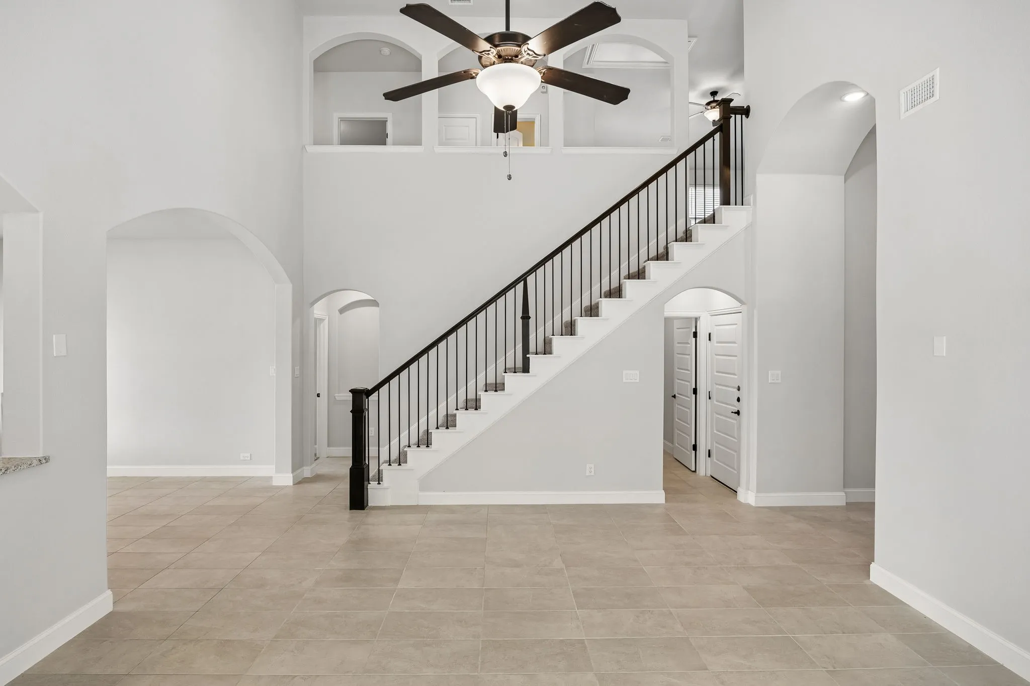 Single Family Residence For Sale in Kaufman County , 117 Joshua Tree Court, Forney, Texas 75126, 5 Bedroom, 4 Bathroom, 2 Garage spaces, 3,050 Sqft, built in 2021, Preowned, mls#21235914, Real Estate Agent in Forney, Homes For Sale in Kaufman county, Homes For Sale in Forney, Realtor in Forney Texas, Real Estate Brokerage Independent Realty Texas, Luminita Cordes Realtor