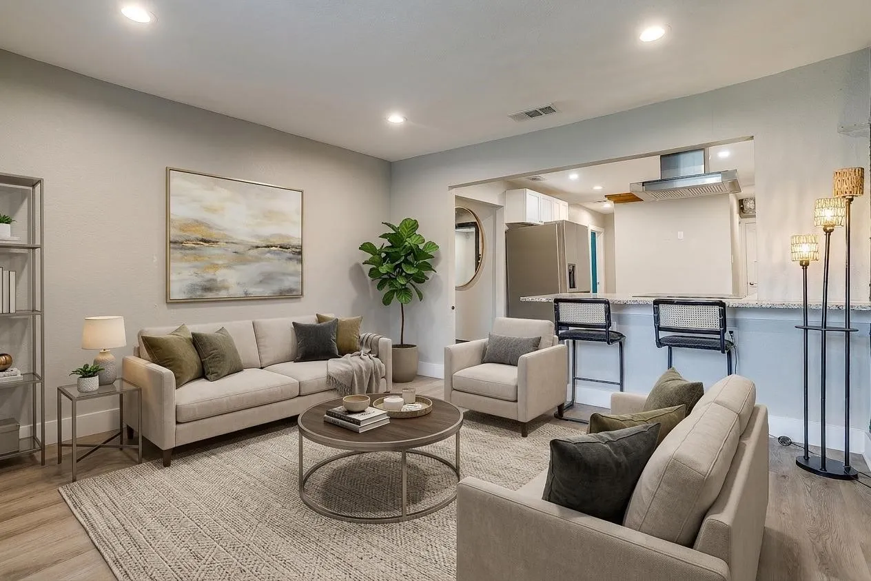 Single Family Residence For Sale in Tarrant County , 5517 Fletcher Avenue, Fort Worth, Texas 76107, 3 Bedroom, 2 Bathroom, Garage spaces, 1,138 Sqft, built in 1939, Preowned, mls#21236220, Real Estate Agent in Fort Worth, Homes For Sale in Tarrant county, Homes For Sale in Fort Worth, Realtor in Fort Worth Texas, Real Estate Brokerage Independent Realty Texas, Luminita Cordes Realtor