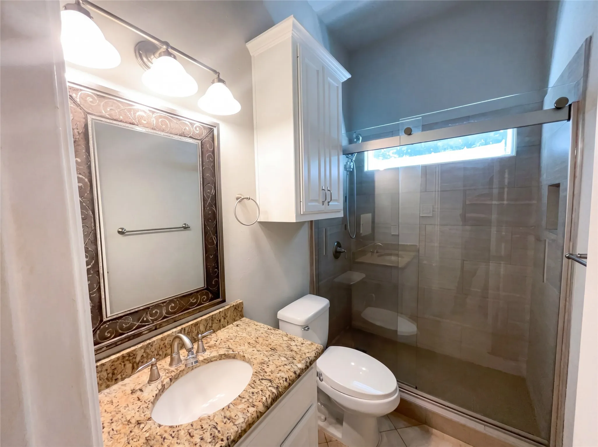 Single Family Residence For Sale in Denton County , 2400 Creekview Drive, Plano, Texas 75093, 5 Bedroom, 3 Bathroom, 2 Garage spaces, 2,939 Sqft, built in 1993, mls#21236252, Real Estate Agent in Plano, Homes For Sale in Denton county, Homes For Sale in Plano, Realtor in Plano Texas, Real Estate Brokerage Independent Realty Texas, Luminita Cordes Realtor