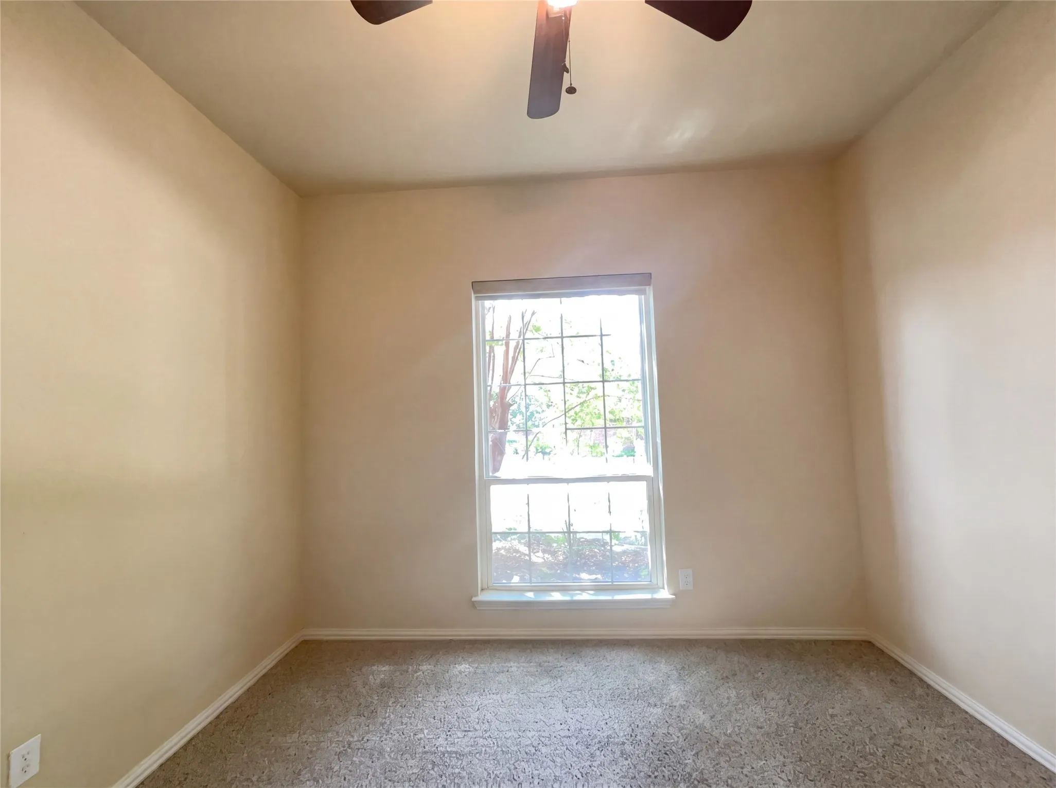 Single Family Residence For Sale in Denton County , 2400 Creekview Drive, Plano, Texas 75093, 5 Bedroom, 3 Bathroom, 2 Garage spaces, 2,939 Sqft, built in 1993, mls#21236252, Real Estate Agent in Plano, Homes For Sale in Denton county, Homes For Sale in Plano, Realtor in Plano Texas, Real Estate Brokerage Independent Realty Texas, Luminita Cordes Realtor