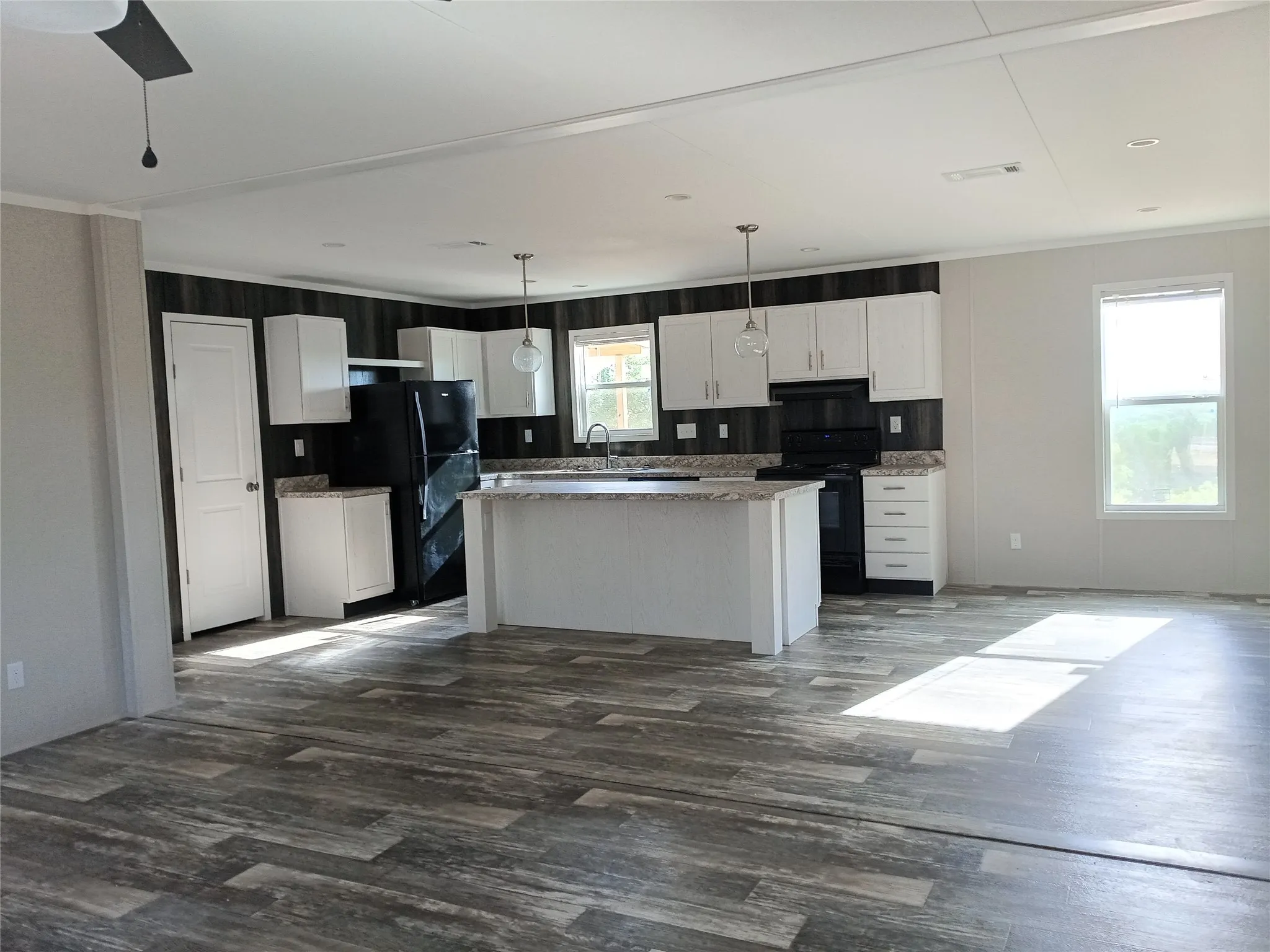 Manufactured Home For Sale in Parker County , 700 Woodhaven Drive, Springtown, Texas 76082, 4 Bedroom, 2 Bathroom, Garage spaces, 2,176 Sqft, built in 2026, New Construction - Complete, mls#21224193, Real Estate Agent in Springtown, Homes For Sale in Parker county, Homes For Sale in Springtown, Realtor in Springtown Texas, Real Estate Brokerage Independent Realty Texas, Luminita Cordes Realtor