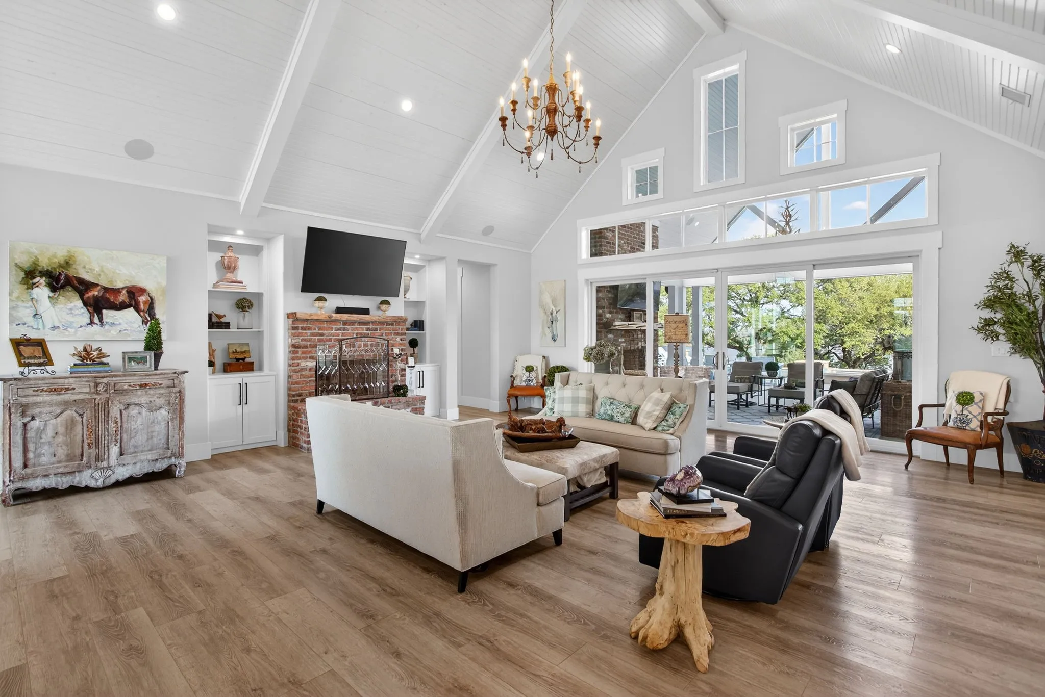 When you walk into the double, glass doors, the lake view will pull you in! With the back facing North, this provides all-day shade on the back veranda.