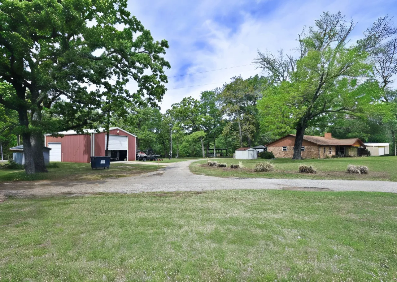 Single Family Residence For Sale in Wood County , 599 County Road 1260, Quitman, Texas 75783, 2 Bedroom, 2 Bathroom, Garage spaces, 0 Sqft, built in 0, Preowned, mls#21234428, Real Estate Agent in Quitman, Homes For Sale in Wood county, Homes For Sale in Quitman, Realtor in Quitman Texas, Real Estate Brokerage Independent Realty Texas, Luminita Cordes Realtor