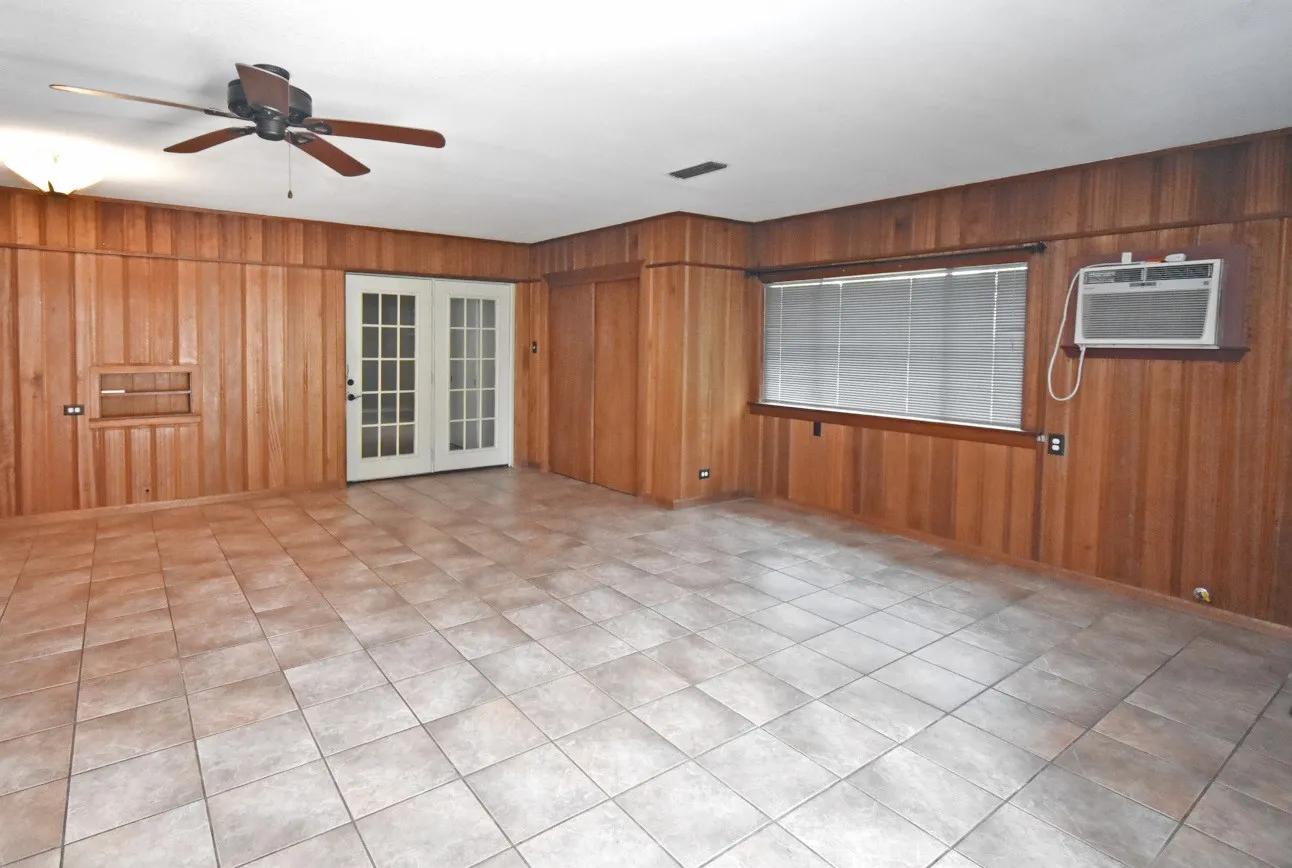 Single Family Residence For Sale in Wood County , 599 County Road 1260, Quitman, Texas 75783, 2 Bedroom, 2 Bathroom, Garage spaces, 0 Sqft, built in 0, Preowned, mls#21234428, Real Estate Agent in Quitman, Homes For Sale in Wood county, Homes For Sale in Quitman, Realtor in Quitman Texas, Real Estate Brokerage Independent Realty Texas, Luminita Cordes Realtor