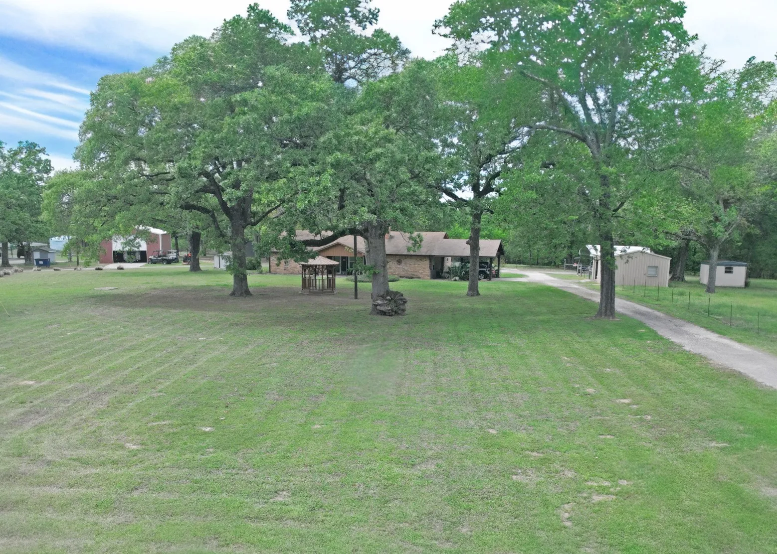 Single Family Residence For Sale in Wood County , 599 County Road 1260, Quitman, Texas 75783, 2 Bedroom, 2 Bathroom, Garage spaces, 0 Sqft, built in 0, Preowned, mls#21234428, Real Estate Agent in Quitman, Homes For Sale in Wood county, Homes For Sale in Quitman, Realtor in Quitman Texas, Real Estate Brokerage Independent Realty Texas, Luminita Cordes Realtor
