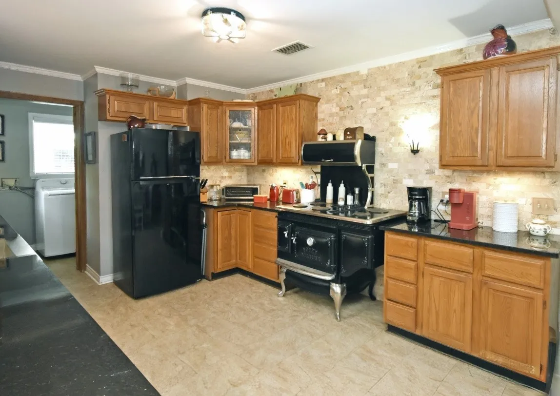 Single Family Residence For Sale in Wood County , 599 County Road 1260, Quitman, Texas 75783, 2 Bedroom, 2 Bathroom, Garage spaces, 0 Sqft, built in 0, Preowned, mls#21234428, Real Estate Agent in Quitman, Homes For Sale in Wood county, Homes For Sale in Quitman, Realtor in Quitman Texas, Real Estate Brokerage Independent Realty Texas, Luminita Cordes Realtor