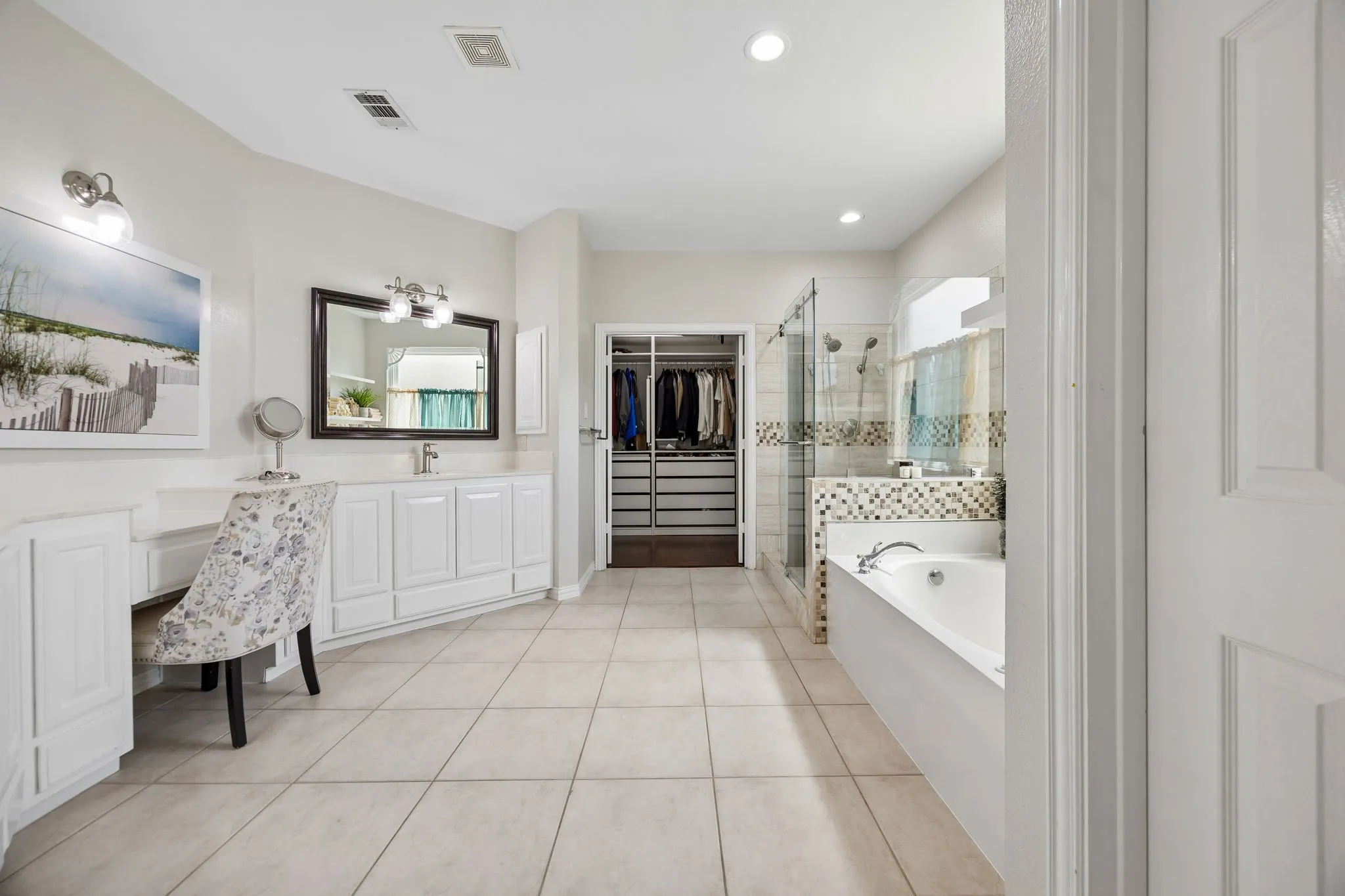 Single Family Residence For Sale in Collin County , 706 Furman Court, Allen, Texas 75013, 4 Bedroom, 4 Bathroom, 3 Garage spaces, 3,963 Sqft, built in 1999, Preowned, mls#21236296, Real Estate Agent in Allen, Homes For Sale in Collin county, Homes For Sale in Allen, Realtor in Allen Texas, Real Estate Brokerage Independent Realty Texas, Luminita Cordes Realtor