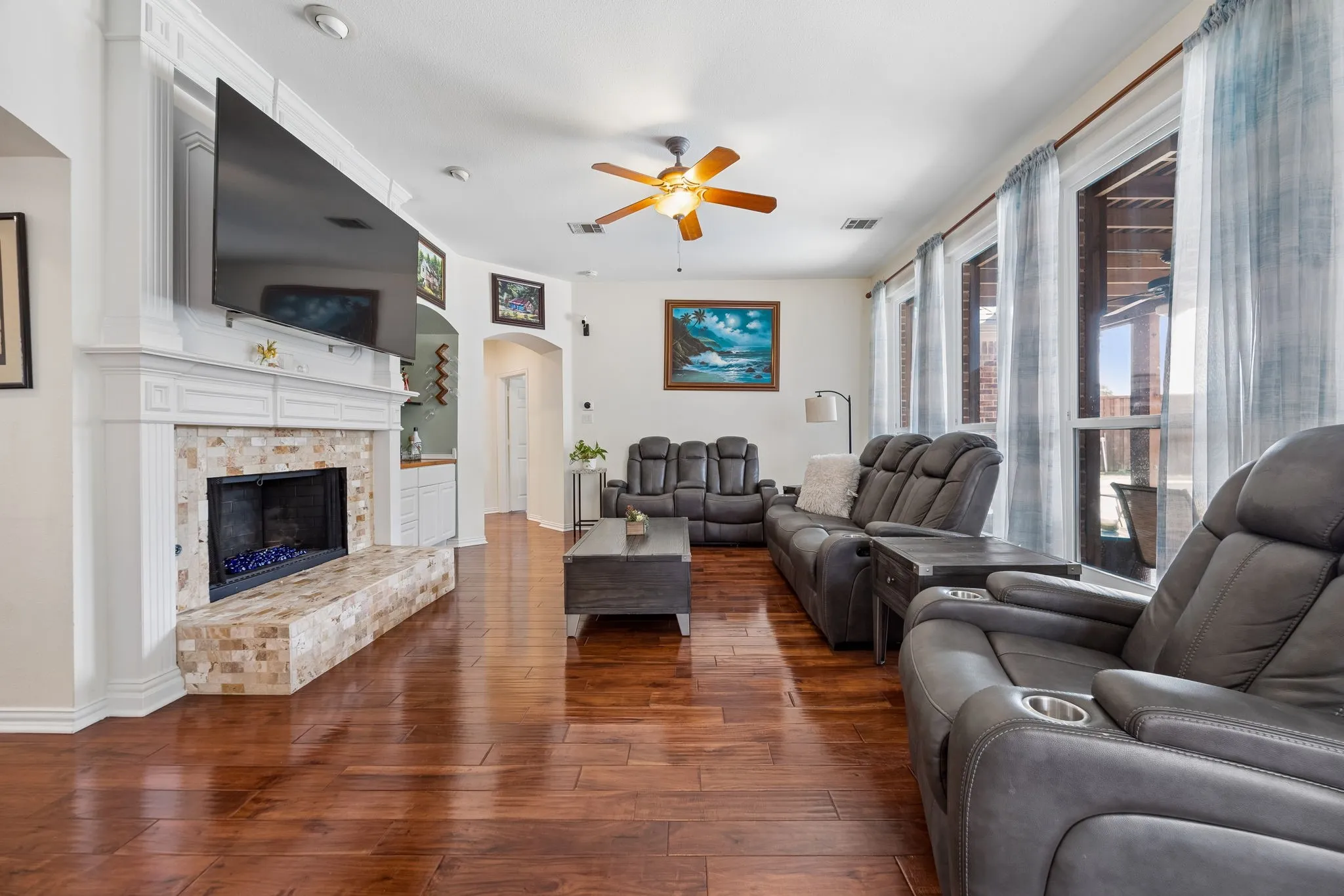 Single Family Residence For Sale in Collin County , 706 Furman Court, Allen, Texas 75013, 4 Bedroom, 4 Bathroom, 3 Garage spaces, 3,963 Sqft, built in 1999, Preowned, mls#21236296, Real Estate Agent in Allen, Homes For Sale in Collin county, Homes For Sale in Allen, Realtor in Allen Texas, Real Estate Brokerage Independent Realty Texas, Luminita Cordes Realtor