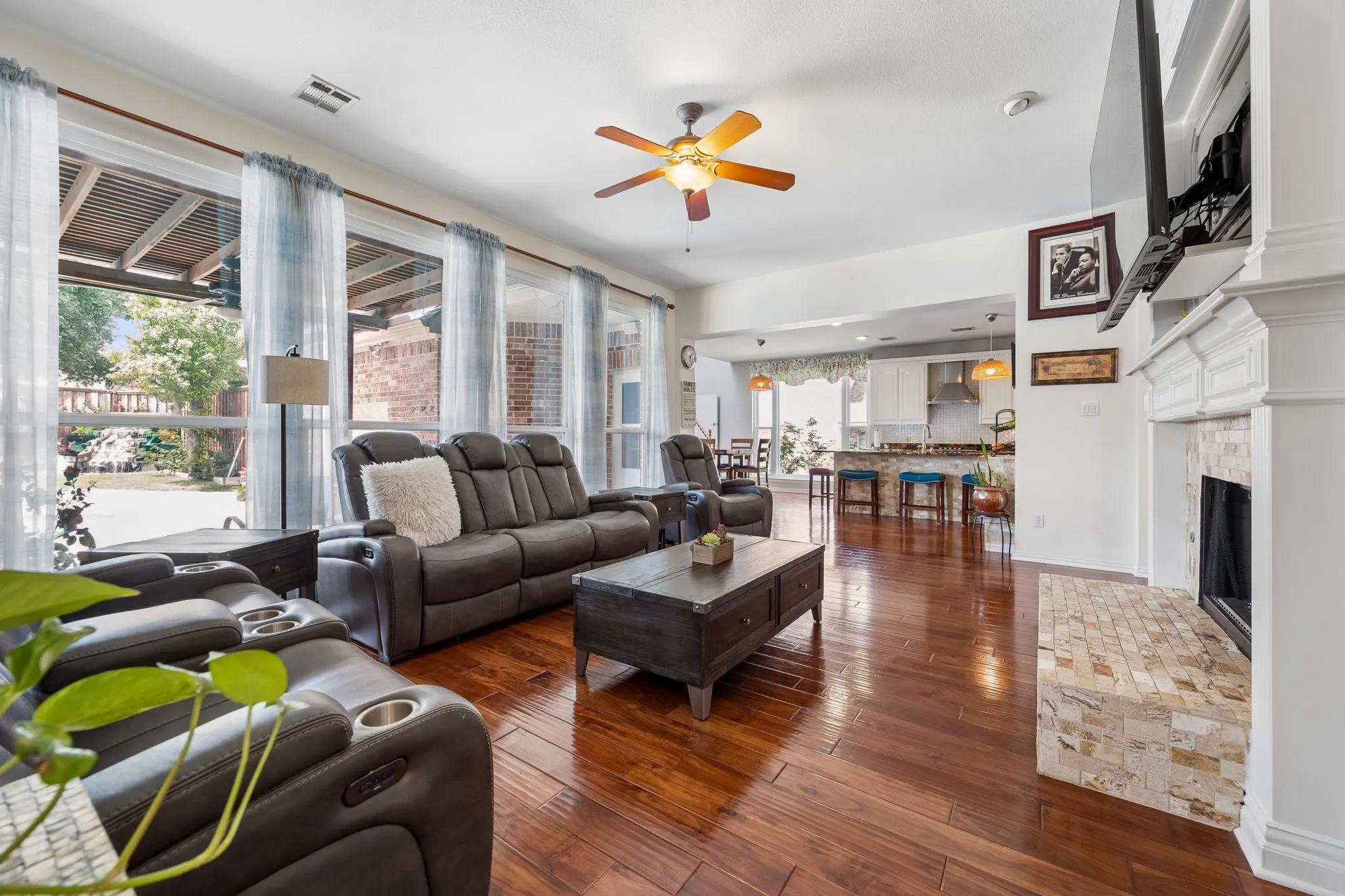 Single Family Residence For Sale in Collin County , 706 Furman Court, Allen, Texas 75013, 4 Bedroom, 4 Bathroom, 3 Garage spaces, 3,963 Sqft, built in 1999, Preowned, mls#21236296, Real Estate Agent in Allen, Homes For Sale in Collin county, Homes For Sale in Allen, Realtor in Allen Texas, Real Estate Brokerage Independent Realty Texas, Luminita Cordes Realtor