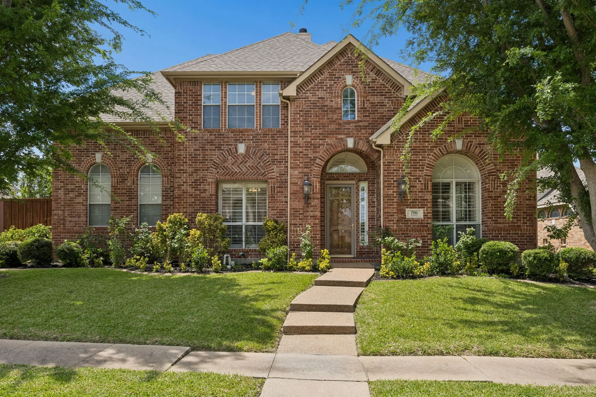 Single Family Residence For Sale in Collin County , 706 Furman Court, Allen, Texas 75013, 4 Bedroom, 4 Bathroom, 3 Garage spaces, 3,963 Sqft, built in 1999, Preowned, mls#21236296, Real Estate Agent in Allen, Homes For Sale in Collin county, Homes For Sale in Allen, Realtor in Allen Texas, Real Estate Brokerage Independent Realty Texas, Luminita Cordes Realtor