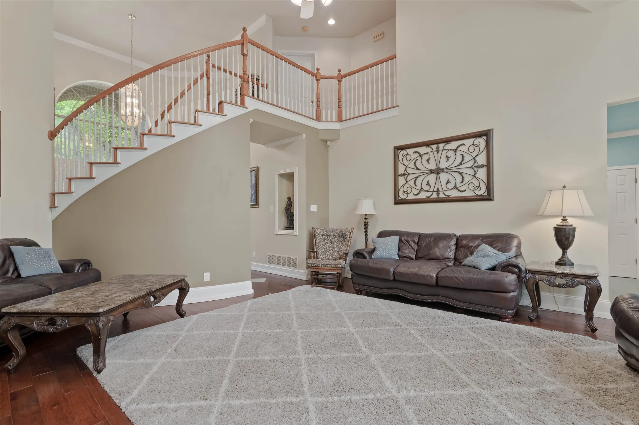 Single Family Residence For Sale in Denton County , 982 Stonecrest Road, Argyle, Texas 76226, 4 Bedroom, 3 Bathroom, 3 Garage spaces, 3,240 Sqft, built in 1995, Preowned, mls#21234800, Real Estate Agent in Argyle, Homes For Sale in Denton county, Homes For Sale in Argyle, Realtor in Argyle Texas, Real Estate Brokerage Independent Realty Texas, Luminita Cordes Realtor