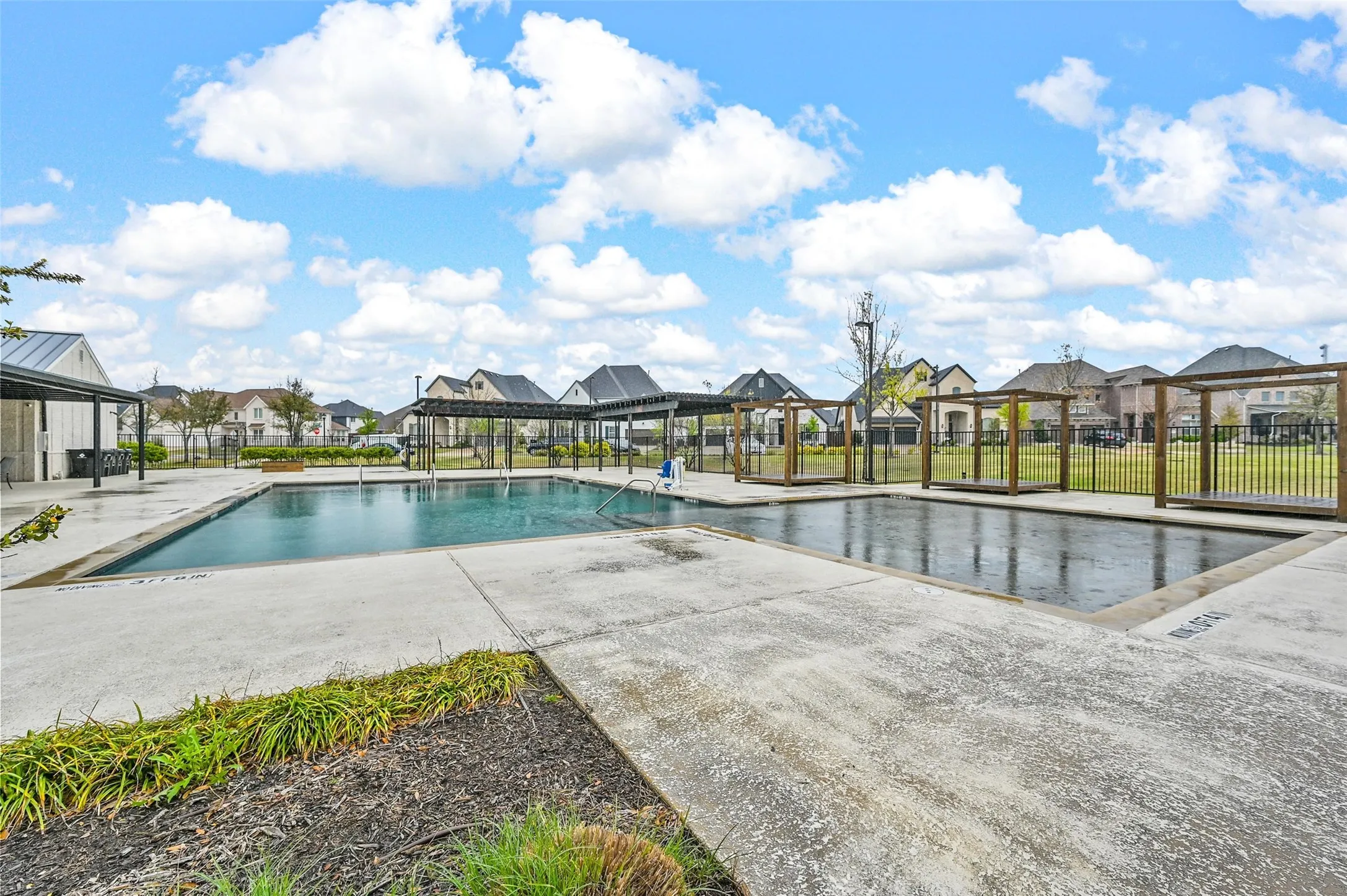 Single Family Residence For Rent in Collin County , 14336 Gatewood Lane, Frisco, Texas 75035, 5 Bedroom, 5 Bathroom, 2 Garage spaces, 3,720 Sqft, built in 2018, Preowned, mls#21236371, Real Estate Agent in Frisco, Homes For Rent in Collin county, Homes For Rent in Frisco, Realtor in Frisco Texas, Real Estate Brokerage Independent Realty Texas, Luminita Cordes Realtor