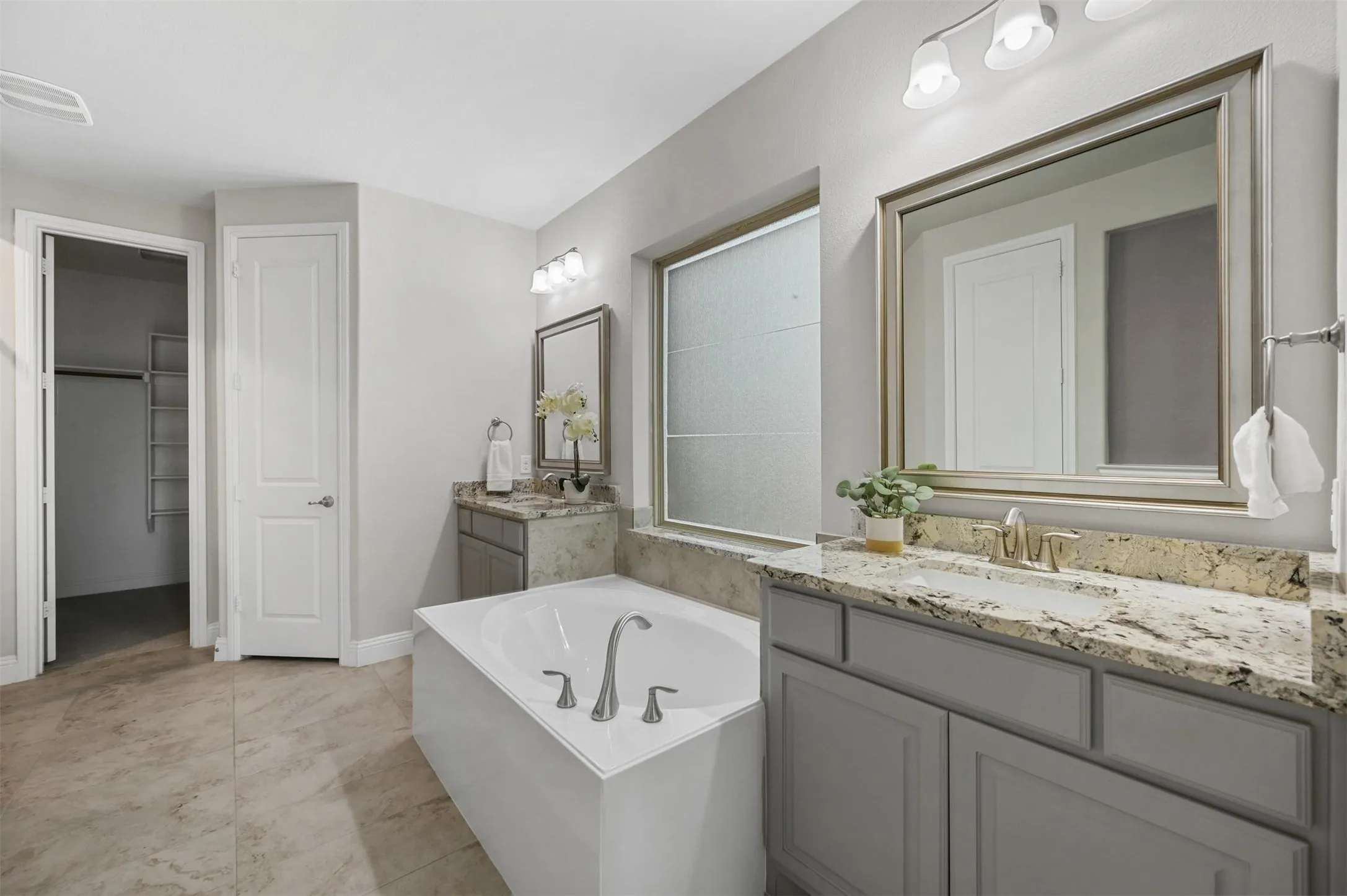 Single Family Residence For Rent in Collin County , 14336 Gatewood Lane, Frisco, Texas 75035, 5 Bedroom, 5 Bathroom, 2 Garage spaces, 3,720 Sqft, built in 2018, Preowned, mls#21236371, Real Estate Agent in Frisco, Homes For Rent in Collin county, Homes For Rent in Frisco, Realtor in Frisco Texas, Real Estate Brokerage Independent Realty Texas, Luminita Cordes Realtor