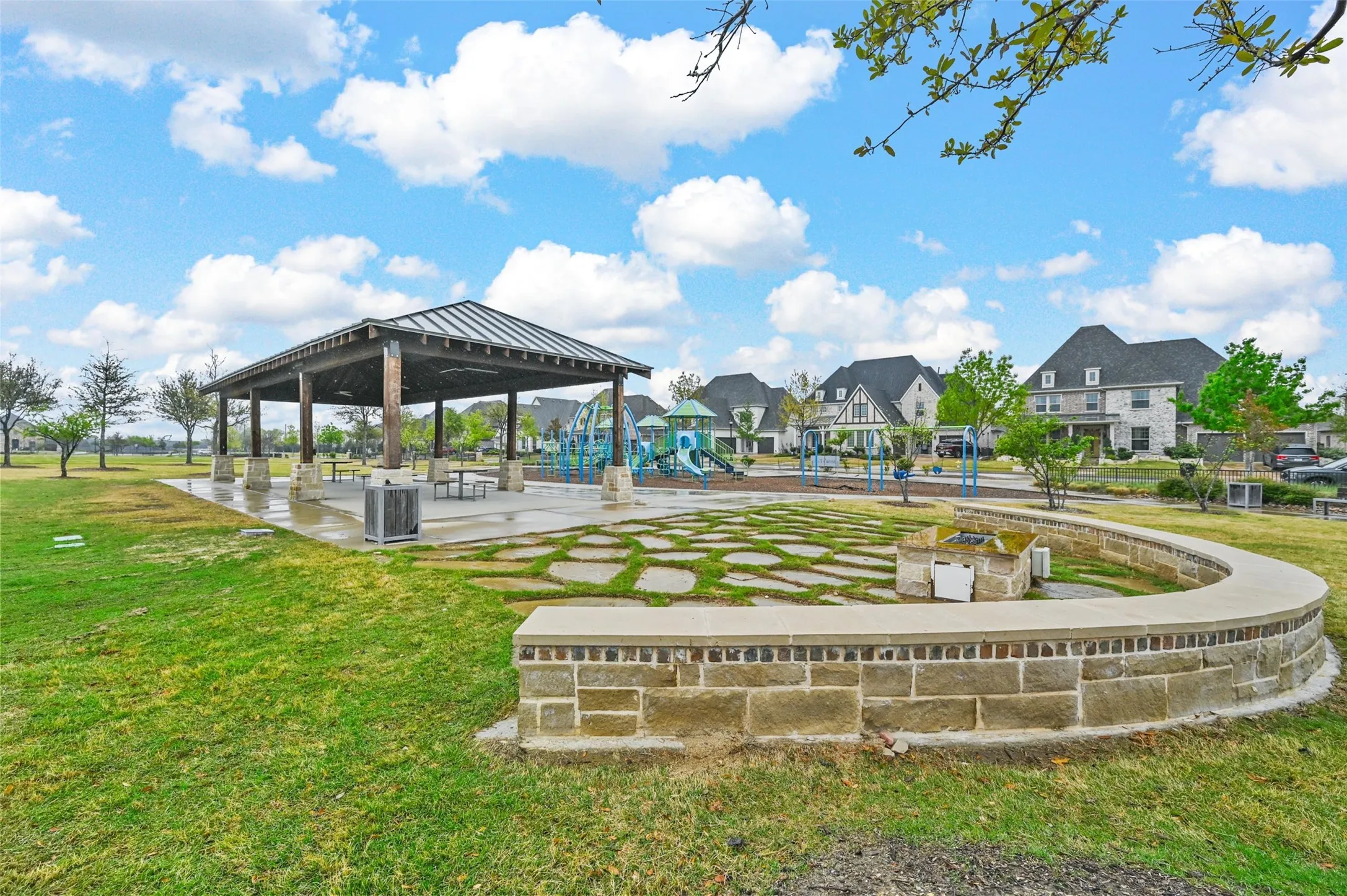 Single Family Residence For Rent in Collin County , 14336 Gatewood Lane, Frisco, Texas 75035, 5 Bedroom, 5 Bathroom, 2 Garage spaces, 3,720 Sqft, built in 2018, Preowned, mls#21236371, Real Estate Agent in Frisco, Homes For Rent in Collin county, Homes For Rent in Frisco, Realtor in Frisco Texas, Real Estate Brokerage Independent Realty Texas, Luminita Cordes Realtor