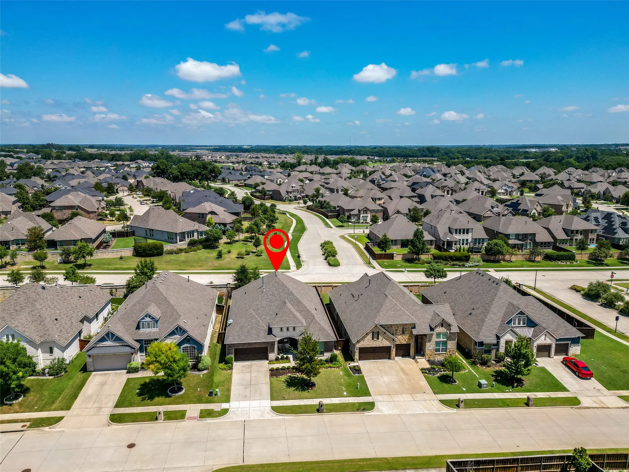 Single Family Residence For Sale in Collin County , 501 Green Valley Drive, Mc Kinney, Texas 75071, 3 Bedroom, 3 Bathroom, 3 Garage spaces, 2,770 Sqft, built in 2017, mls#21235627, Real Estate Agent in Mc Kinney, Homes For Sale in Collin county, Homes For Sale in Mc Kinney, Realtor in Mc Kinney Texas, Real Estate Brokerage Independent Realty Texas, Luminita Cordes Realtor
