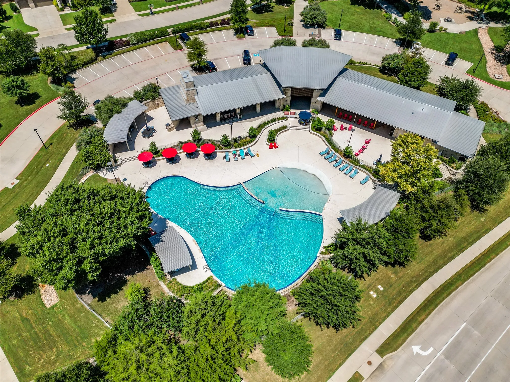 Single Family Residence For Sale in Collin County , 501 Green Valley Drive, Mc Kinney, Texas 75071, 3 Bedroom, 3 Bathroom, 3 Garage spaces, 2,770 Sqft, built in 2017, mls#21235627, Real Estate Agent in Mc Kinney, Homes For Sale in Collin county, Homes For Sale in Mc Kinney, Realtor in Mc Kinney Texas, Real Estate Brokerage Independent Realty Texas, Luminita Cordes Realtor