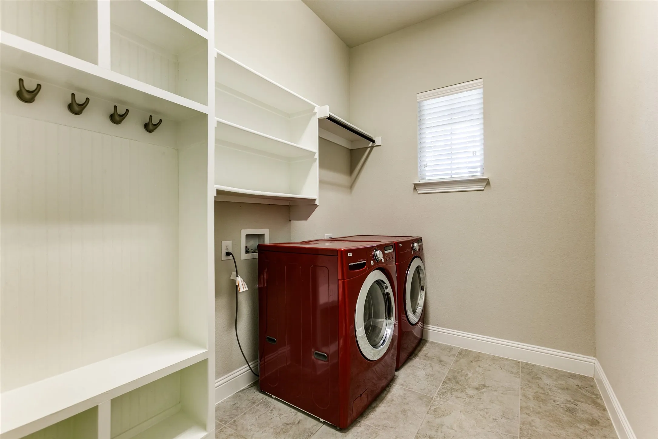 Single Family Residence For Sale in Collin County , 501 Green Valley Drive, Mc Kinney, Texas 75071, 3 Bedroom, 3 Bathroom, 3 Garage spaces, 2,770 Sqft, built in 2017, mls#21235627, Real Estate Agent in Mc Kinney, Homes For Sale in Collin county, Homes For Sale in Mc Kinney, Realtor in Mc Kinney Texas, Real Estate Brokerage Independent Realty Texas, Luminita Cordes Realtor