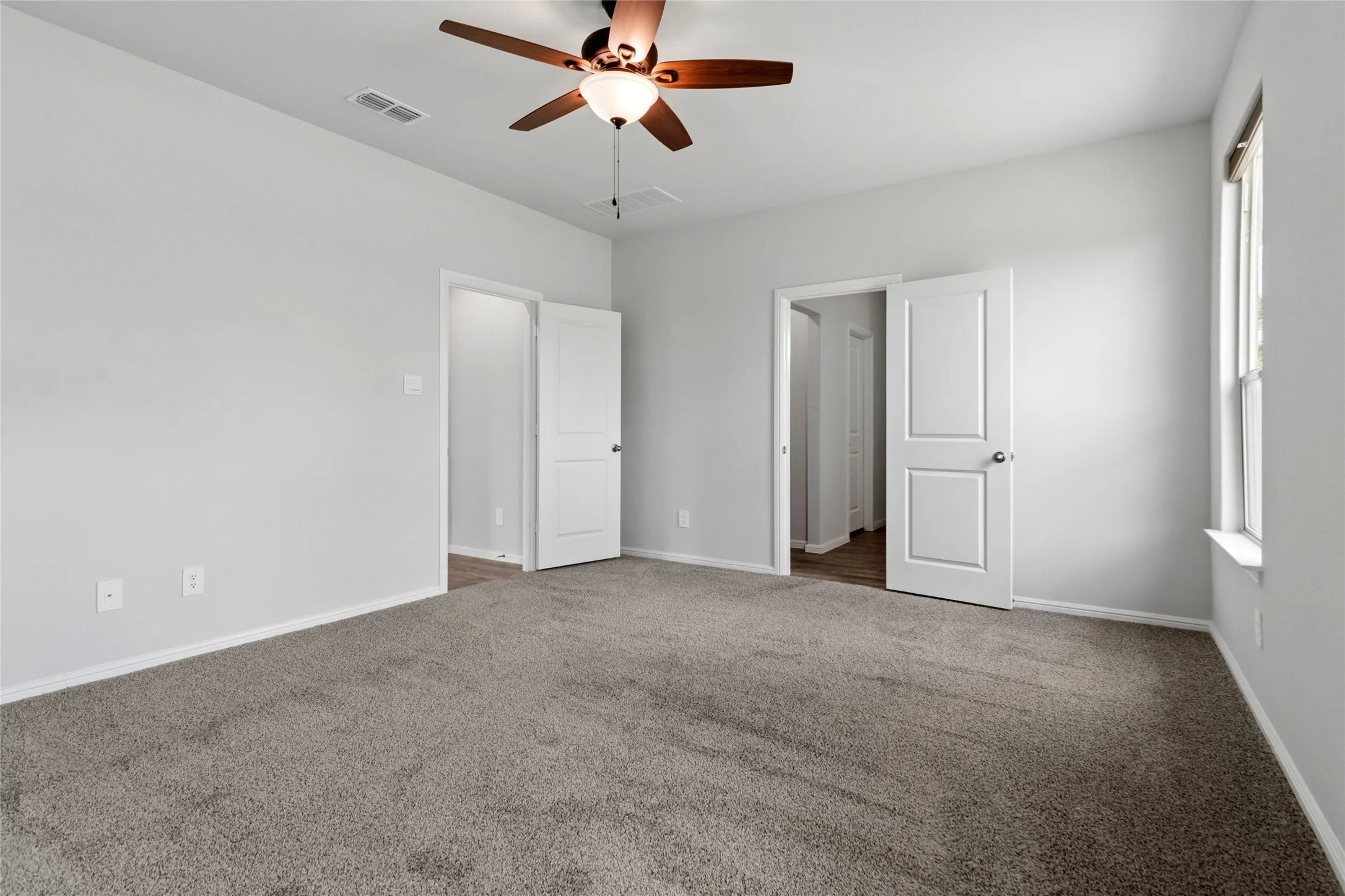 Single Family Residence For Sale in Tarrant County , 5420 Gold Pond Drive, Fort Worth, Texas 76179, 5 Bedroom, 3 Bathroom, 2 Garage spaces, 2,125 Sqft, built in 2024, Price $370,000, mls#21236410, Real Estate Agent in Fort Worth, Homes For Sale in Tarrant county, Homes For Sale in Fort Worth, Realtor in Fort Worth Texas, Real Estate Brokerage Independent Realty Texas, Luminita Cordes Realtor