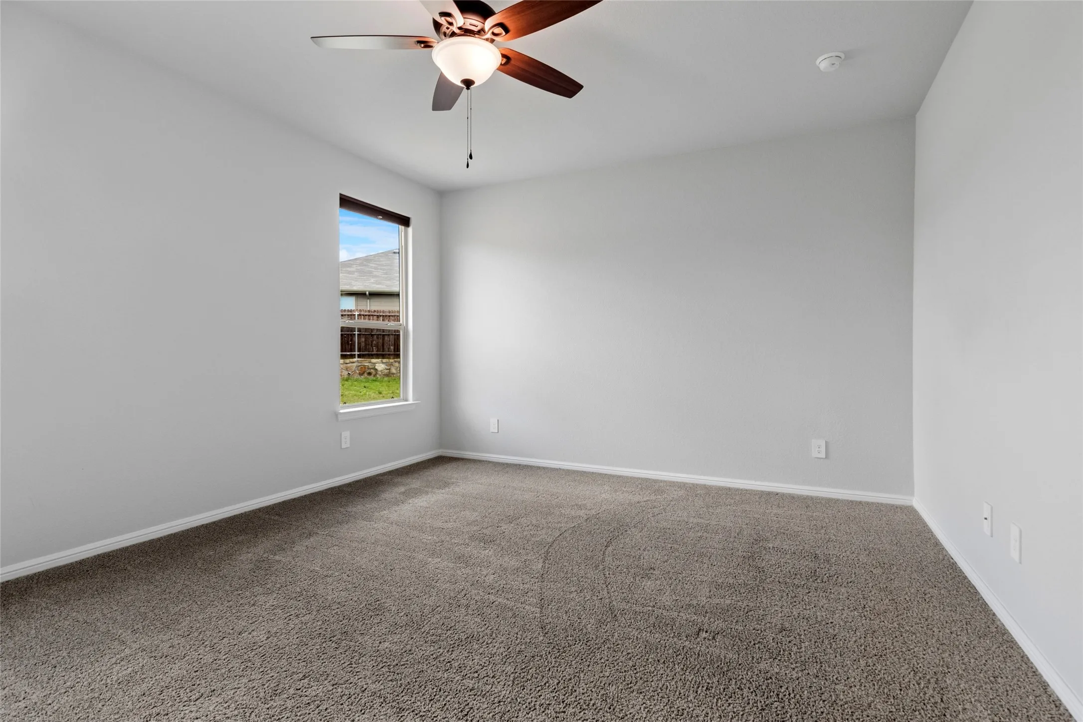 Single Family Residence For Sale in Tarrant County , 5420 Gold Pond Drive, Fort Worth, Texas 76179, 5 Bedroom, 3 Bathroom, 2 Garage spaces, 2,125 Sqft, built in 2024, Price $370,000, mls#21236410, Real Estate Agent in Fort Worth, Homes For Sale in Tarrant county, Homes For Sale in Fort Worth, Realtor in Fort Worth Texas, Real Estate Brokerage Independent Realty Texas, Luminita Cordes Realtor