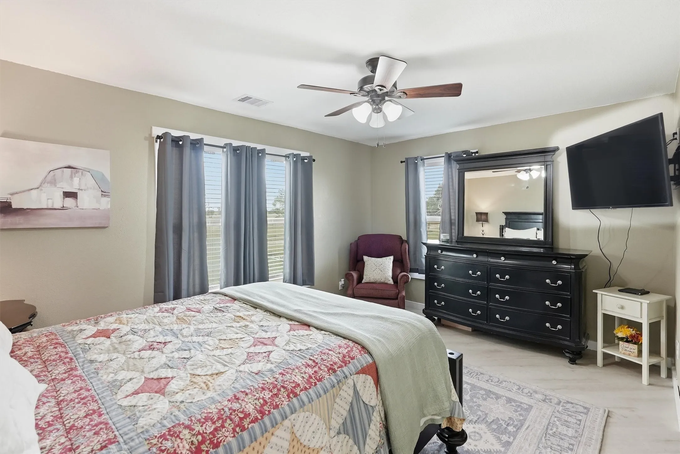 3rd spacious Bedroom