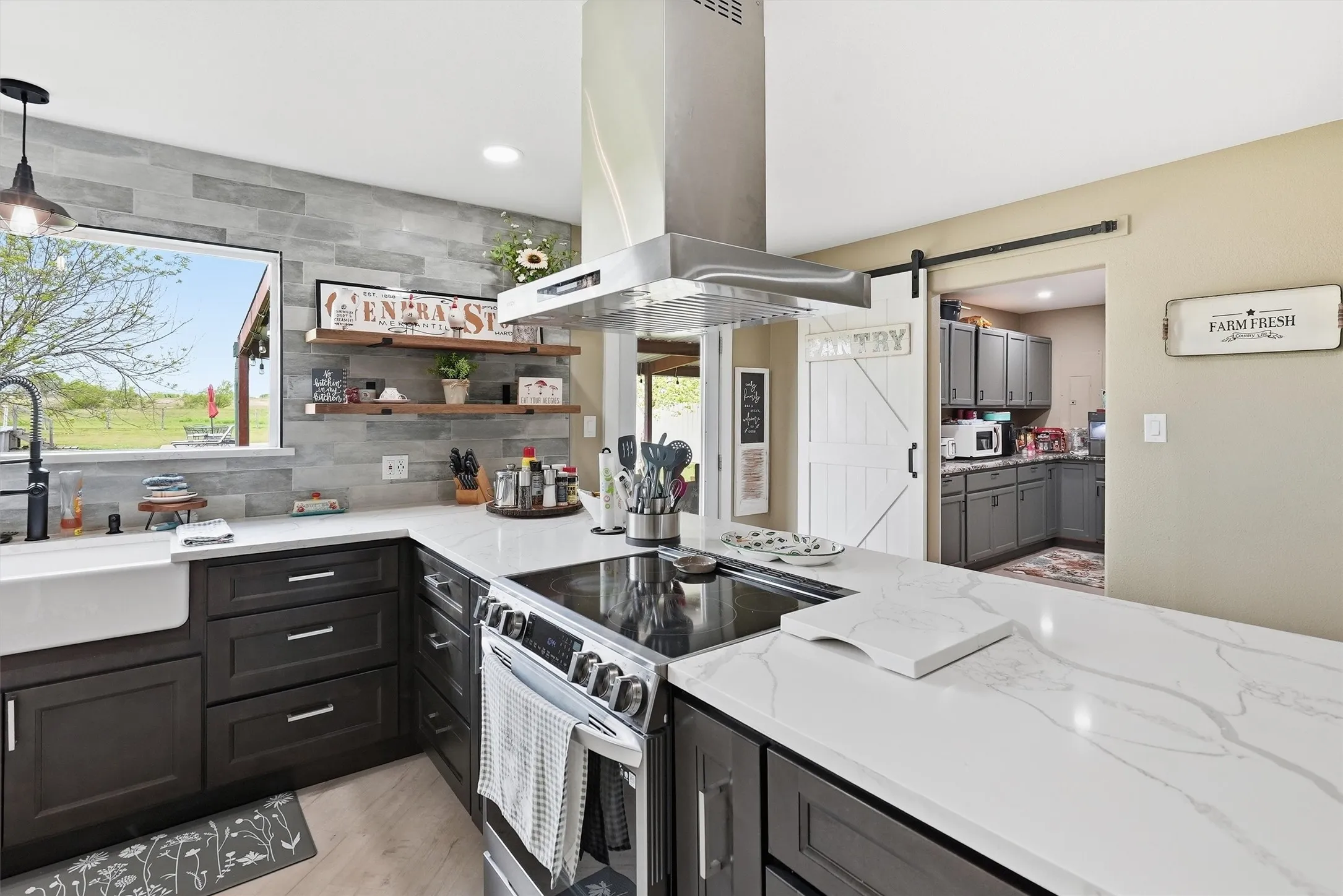 Gourmet Kitchen